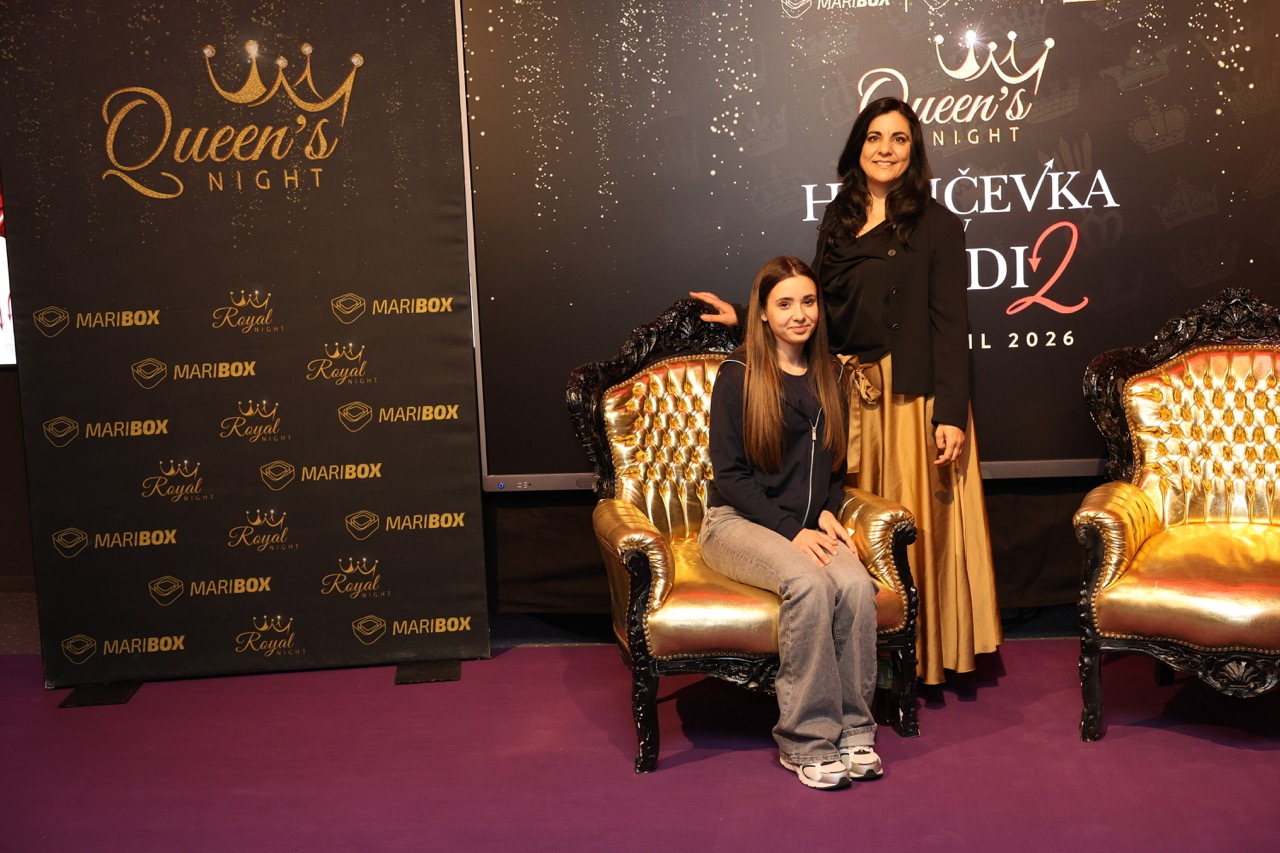 FOTO: Premiera Hudičevka v Pradi 2 v Mariboxu navdušila v dveh razprodanih dvoranah