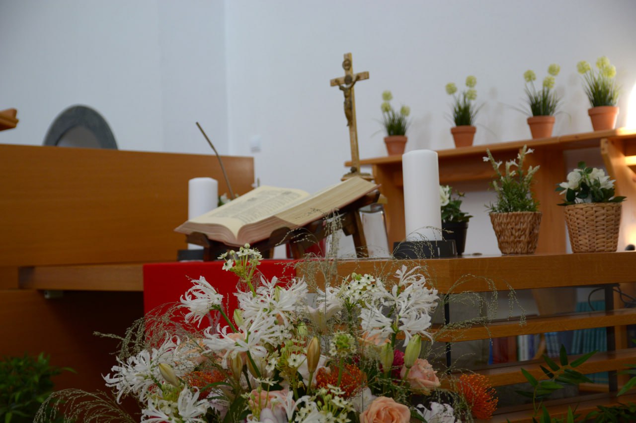 VIDEO: Kako je skromna cerkev sredi Maribora povezana z današnjim praznikom?