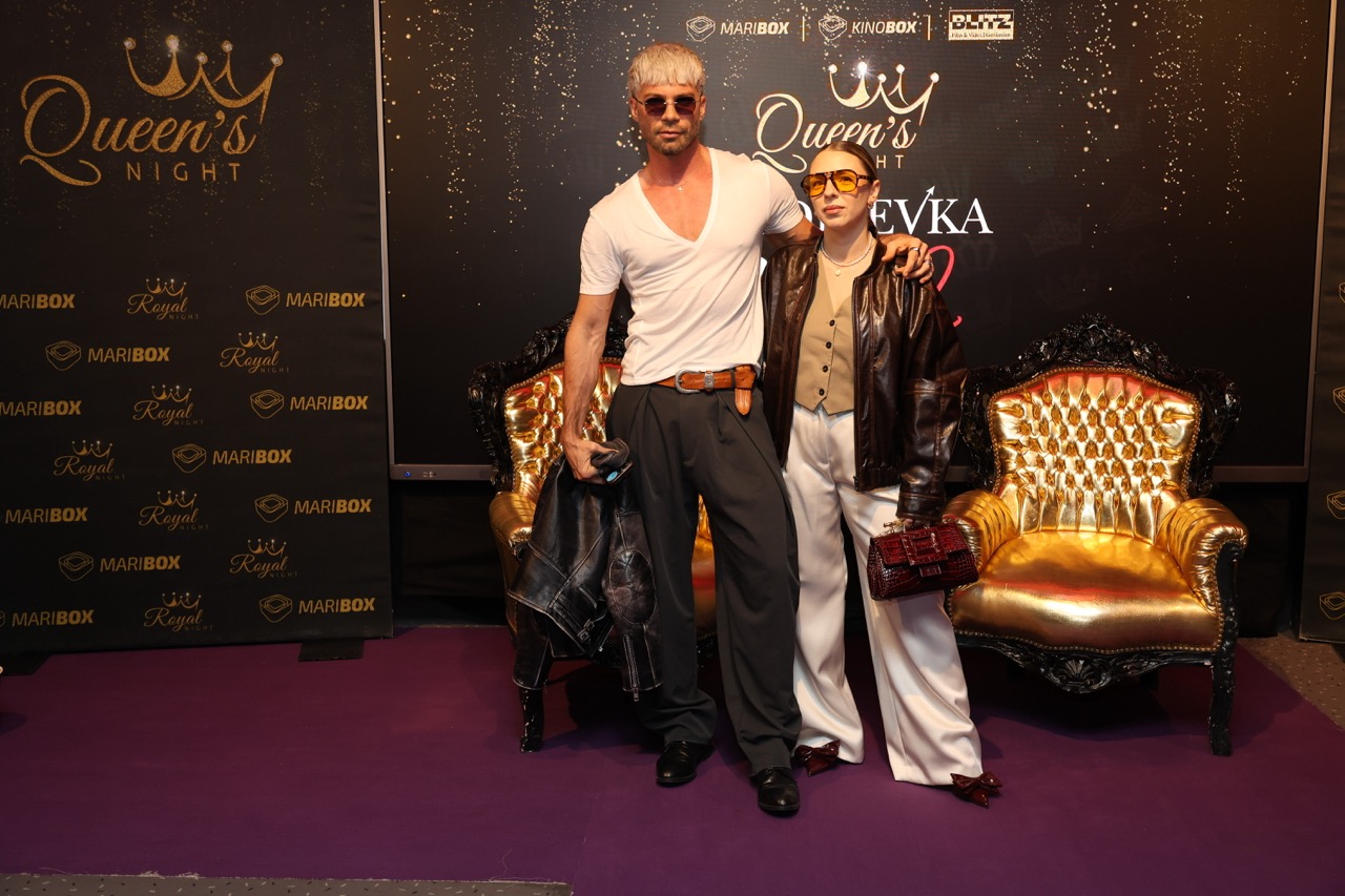 FOTO: Premiera Hudičevka v Pradi 2 v Mariboxu navdušila v dveh razprodanih dvoranah