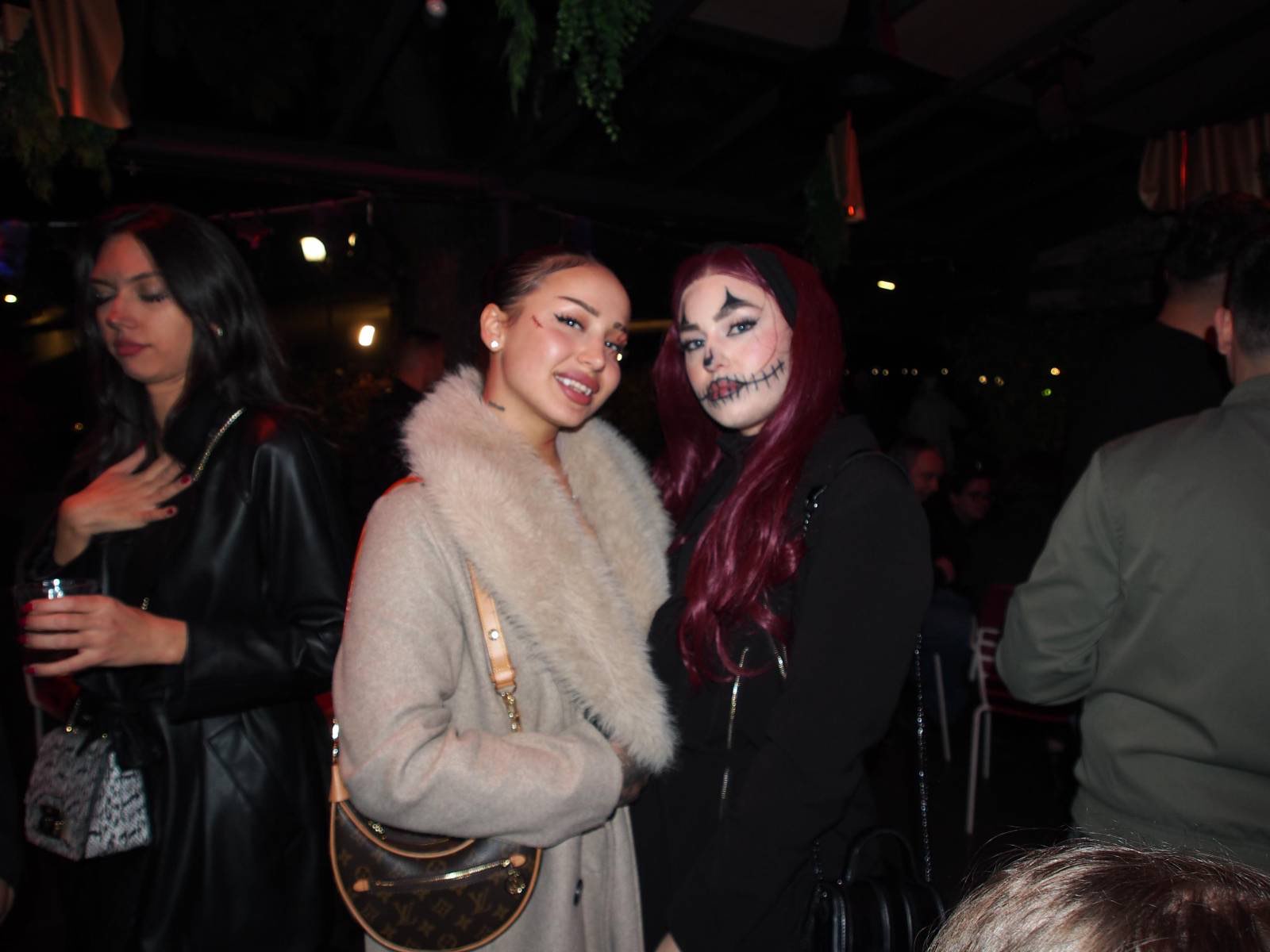 FOTO: Maribor v duhu noči čarovnic preplavile strašljive maske, glasba in nora zabava