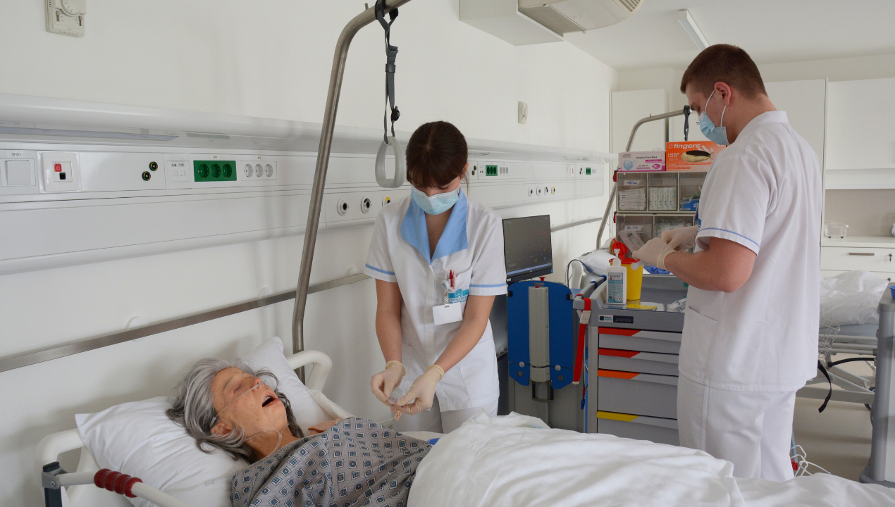 Lutke, ki dihajo, rojevajo in krvavijo: V Mariboru odslej klinično okolje, kot ga Slovenija še ni imela (FOTO in VIDEO)