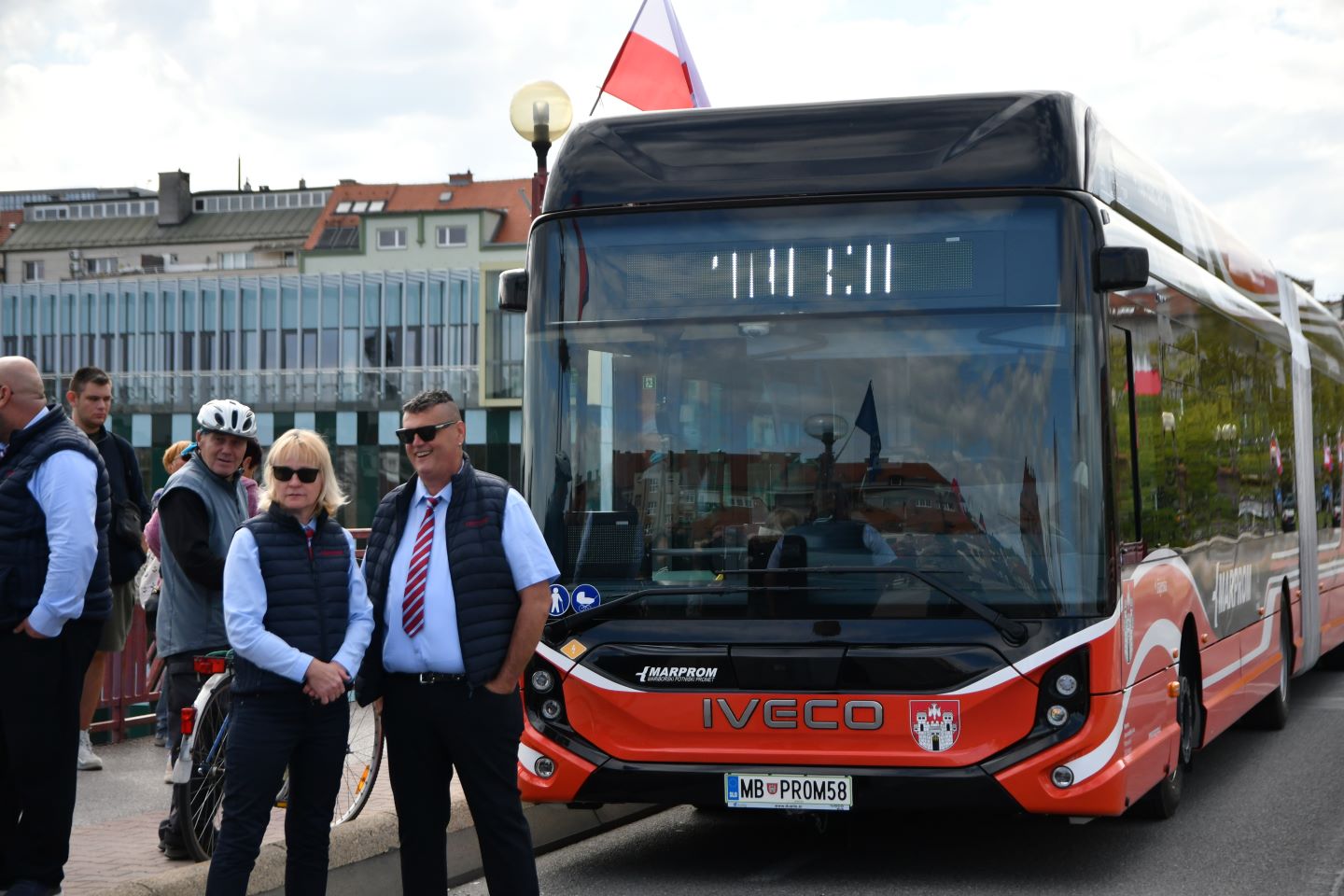 Pred 100 leti so po Mariboru vozili le trije avtobusi predvsem do gostiln, kako daleč pridemo danes?