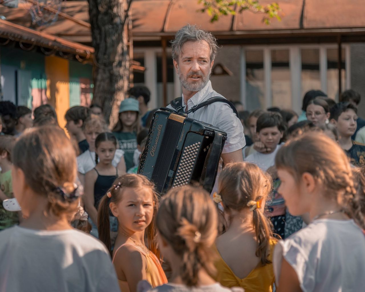 Je klasična šola res primerna za vsakega otroka? Učitelj iz Maribora o drugačnih pristopih k izobraževanju