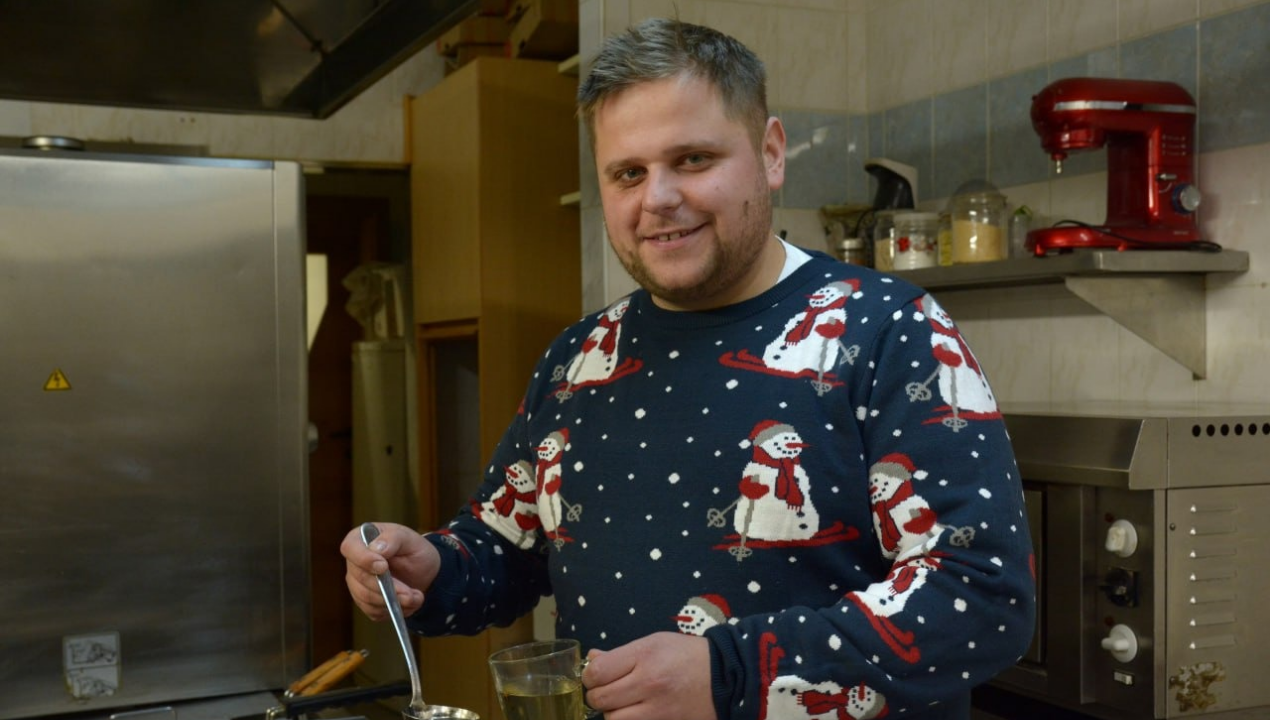 VIDEO: Da bi odkrili skrivnost popolnega kuhančka, smo se odpravili tja, kjer so vina doma, v Slovenske gorice