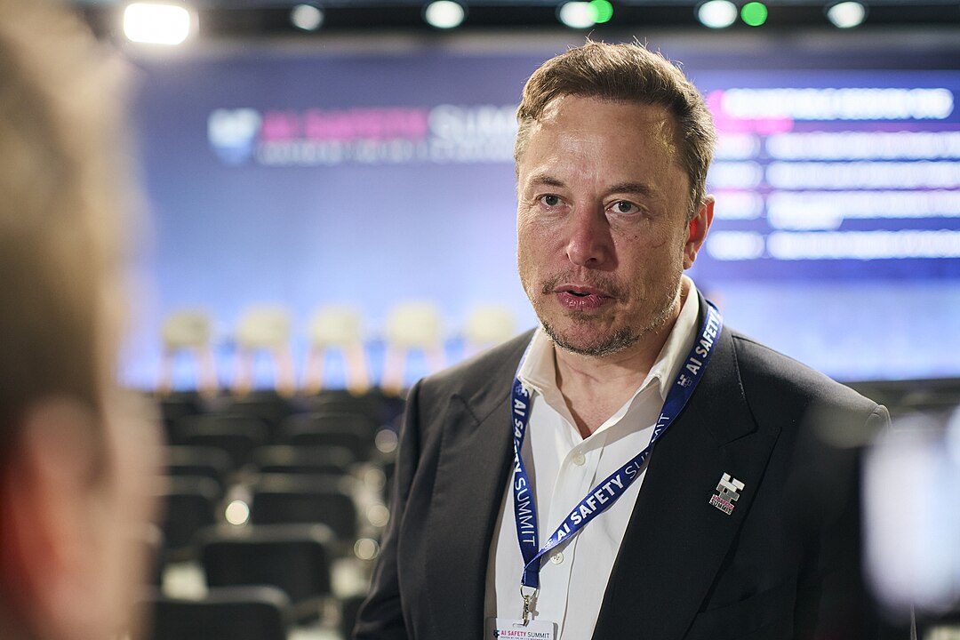 Musk po kritikah udaril nazaj: Poljskega ministra označil za "malega človeka"