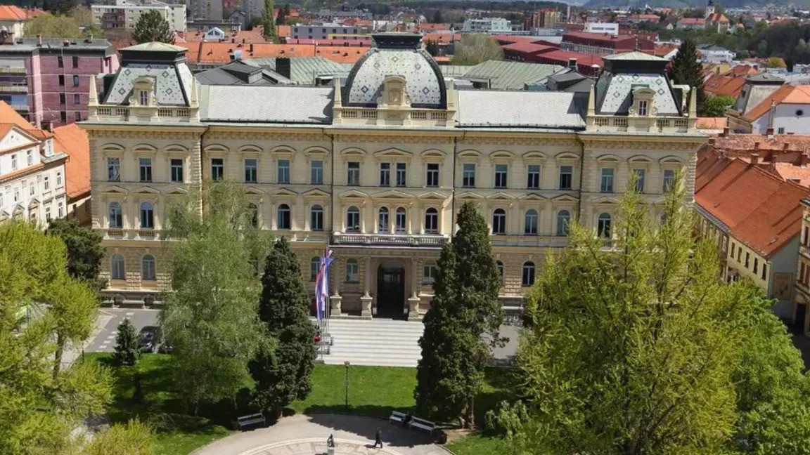 Na mariborski univerzi po kibernetskem napadu vzpostavljena fiksna telefonija in internet