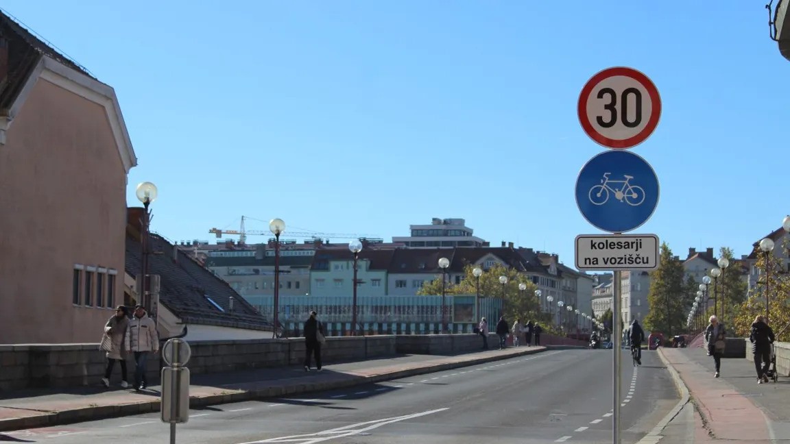 Po zgledu Freiburga nočna omejitev v Mariboru na 30 km/h? "Mesto bi gorelo"