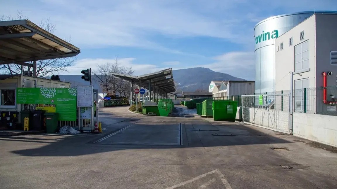 Komu dišijo odpadki? Mariborski zbirni centri vse pogosteje tarča vlomilcev, ki odnašajo ...