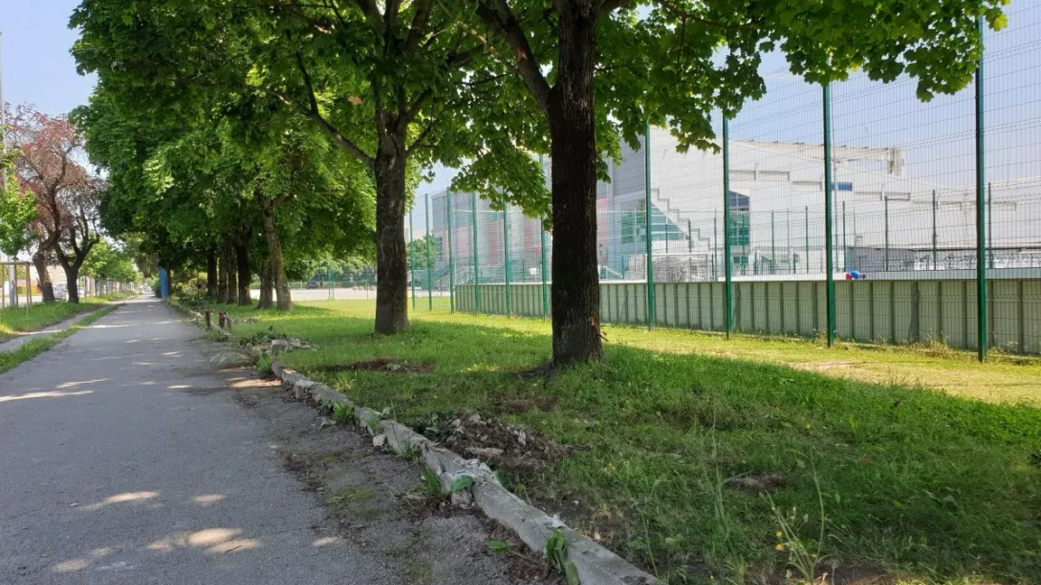 Po enem letu bo okoli Športnega parka Tabor končno stala obljubljena ograja
