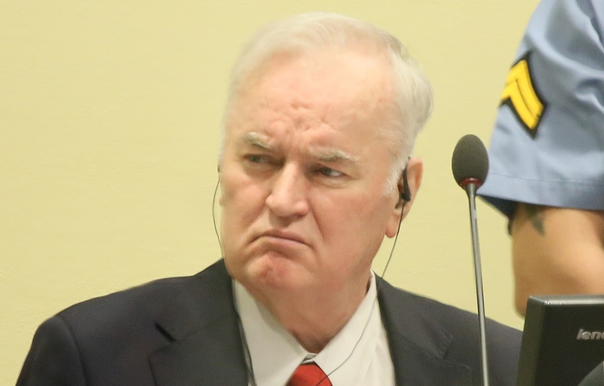 Mladić pravnomočno obsojen na dosmrtno kazen