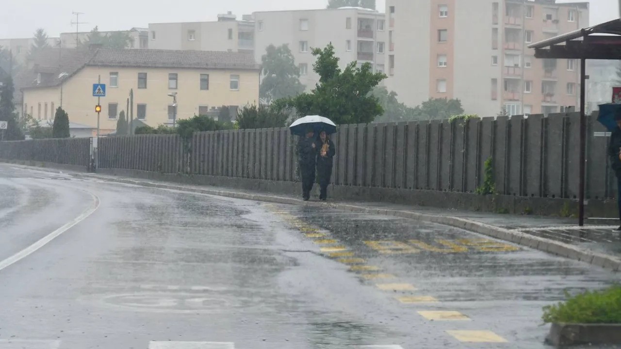 Meteorologi: Vikend spet prinaša padavine, pravo poslabšanje pa nas čaka ...