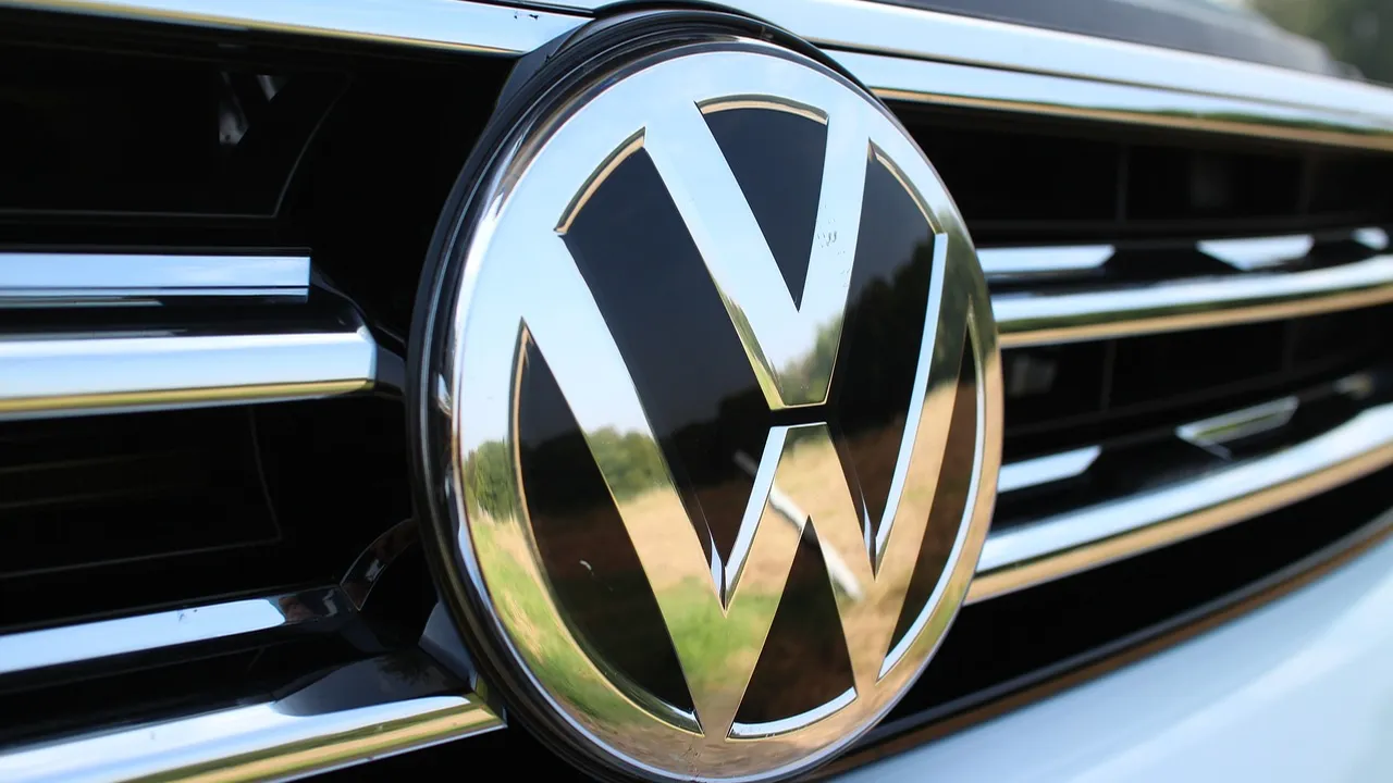 Volkswagen v večmilijardno partnerstvo z Rivianom