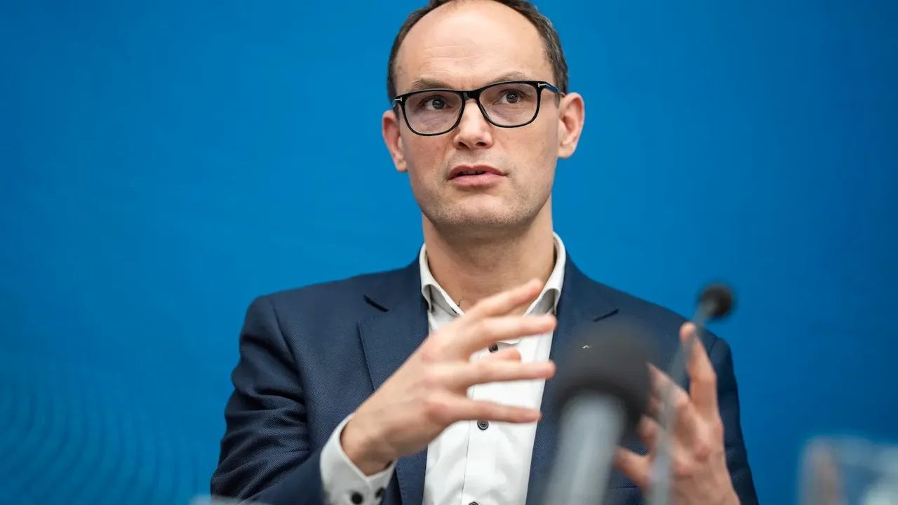 Demokrati dokončno zaključujejo pogajanja z Golobom