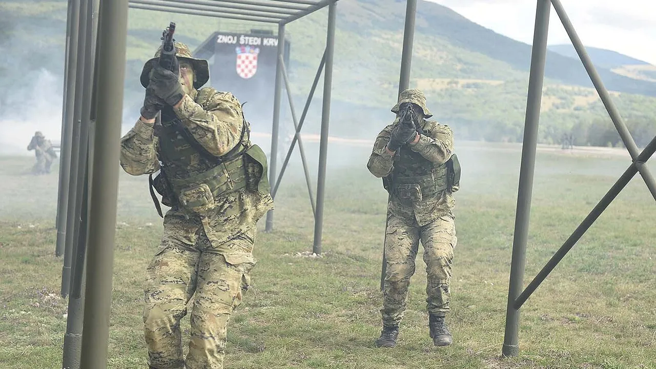 Sprejeto, kako dolgo bo trajalo služenje vojaškega roka in kako bo izgledalo