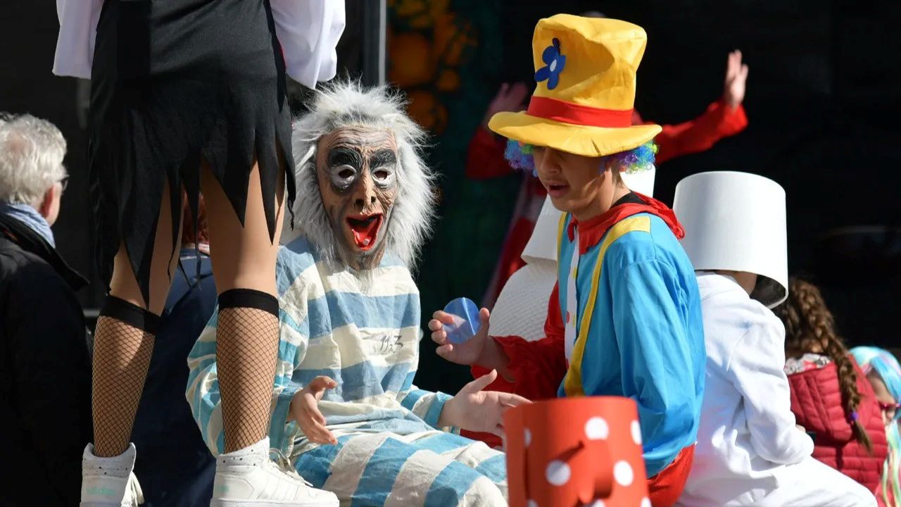 Pustno rajanje: Katere vrste pustnih mask v šolah niso zaželene?