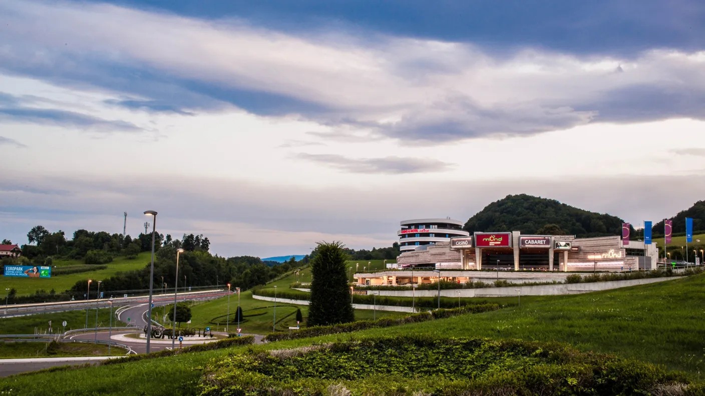 Kazino Mond razpihal spor: Mariborčanom gre v nos, da koncesijski denar ostaja v Šentilju