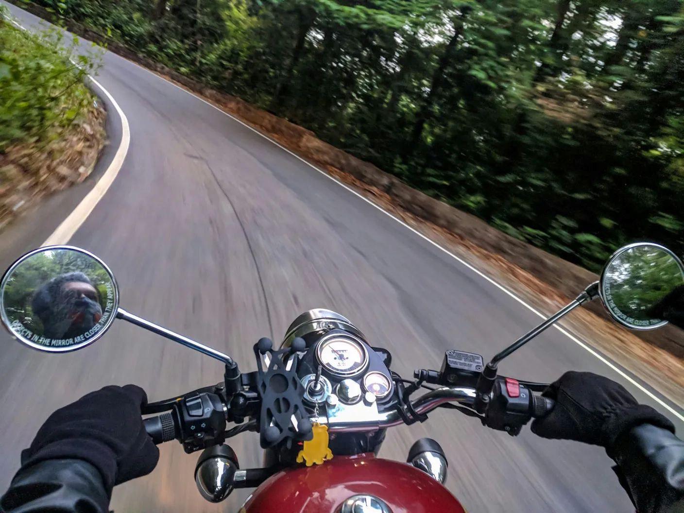 Motoristi ostajajo ena najbolj ranljivih skupin v prometu: Lani prek 100 prometnih nesreč več kot pred desetimi leti