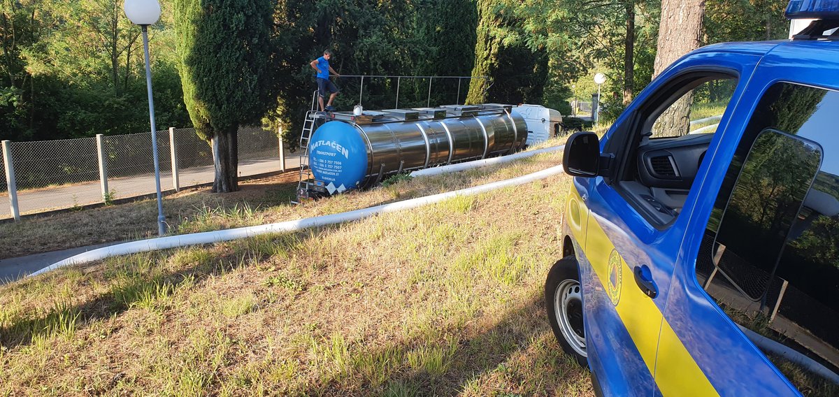 V Istro dostavljajo vodo tudi zasebni avtoprevozniki