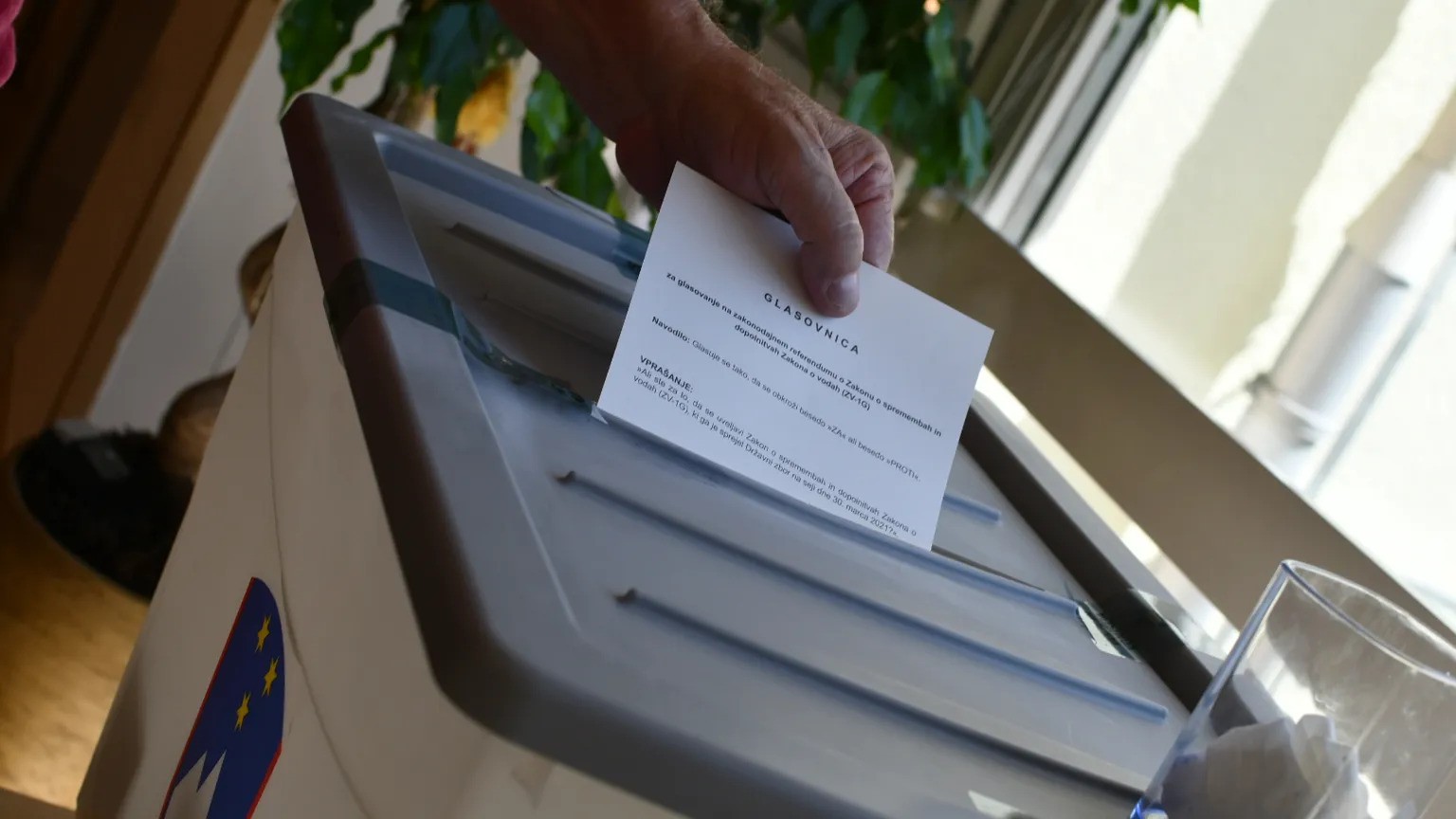 Še danes je čas za prijavo na referendumsko glasovanje na volišču omnia in na domu
