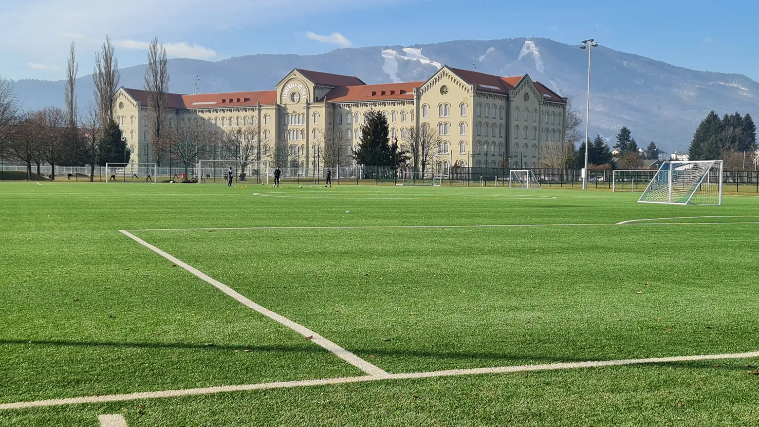 V pretep nogometašev na Železničarju vabljeni celo starši