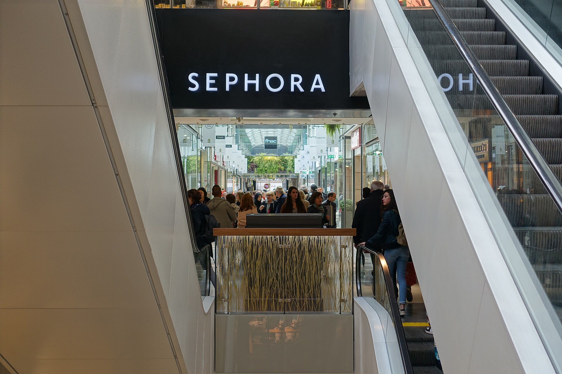 Sephora končno prihaja v Slovenijo? Znani vplivnež razkril, kdaj in kje naj bi odprli prvo trgovino