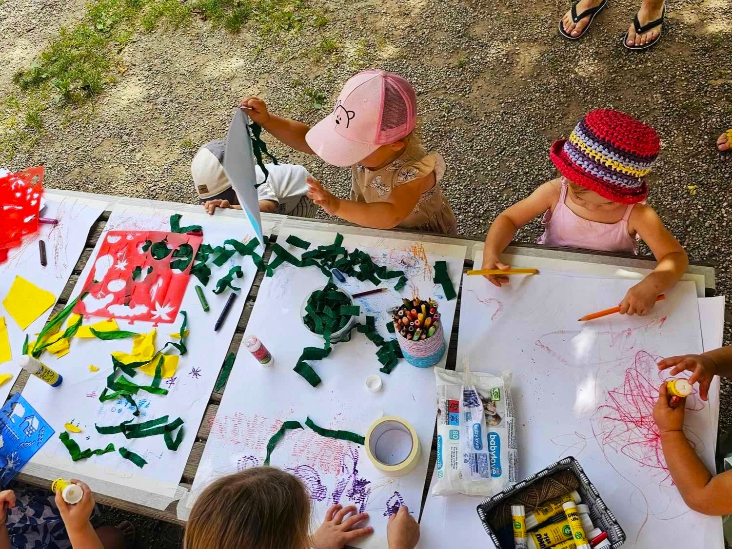 Mariborska ravnateljica z ganljivim zapisom nagovorila starše: "Biti starš je zavestna odločitev in z njo pride tudi odgovornost"
