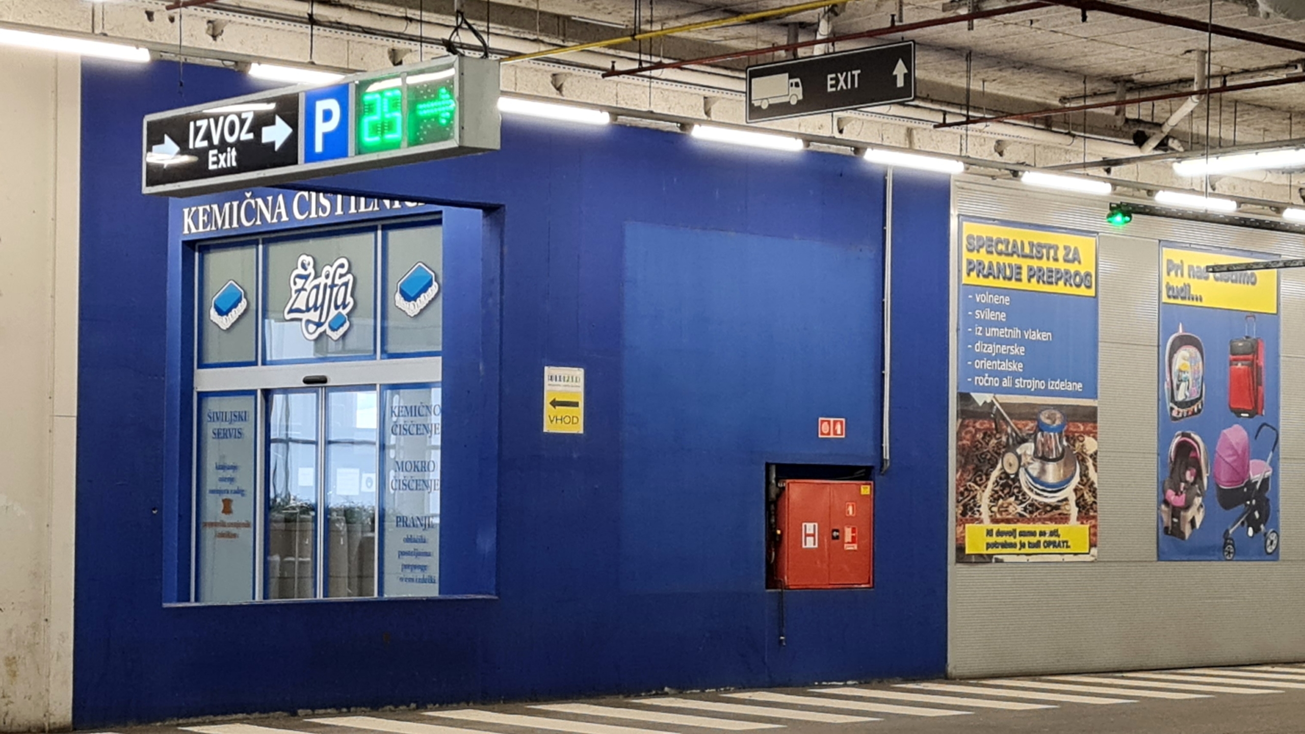 Čistilnice ponovno odprte, madeži na oblačilih trdovratnejši