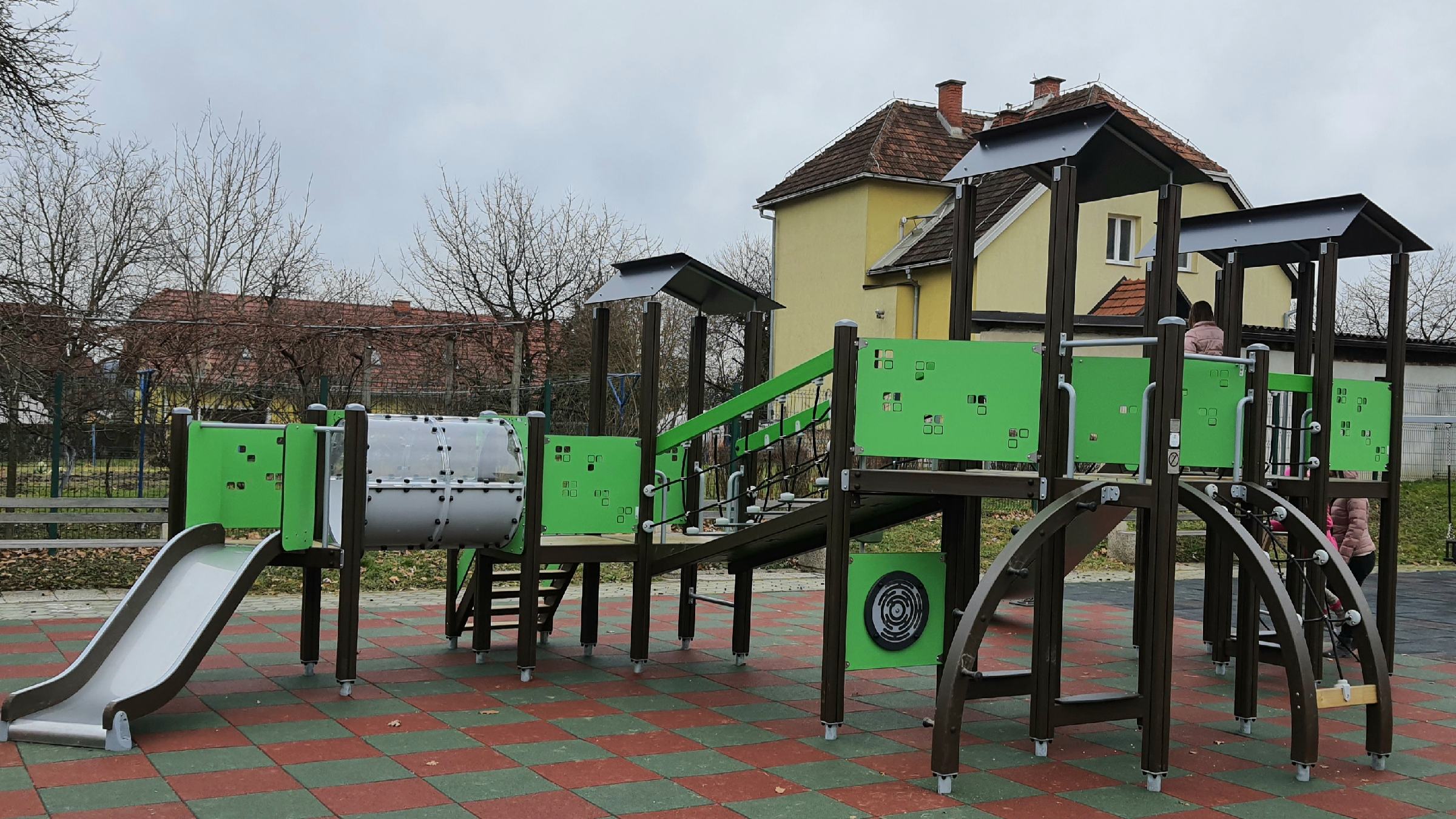 Lenarčani zadovoljni z novo pridobitvijo v mestnem parku