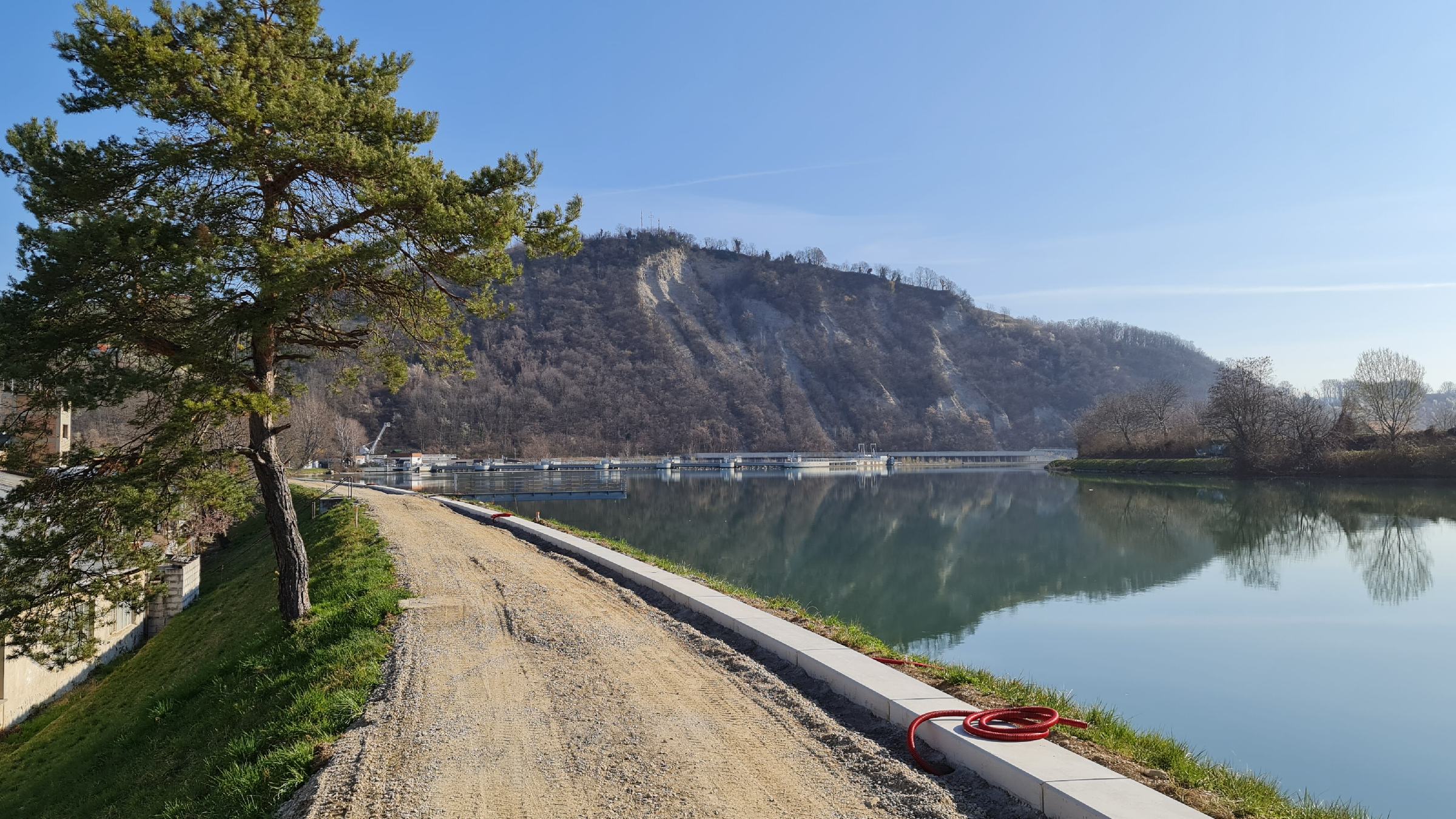 FOTO: Gradi se najlepša kolesarska pot v Mariboru