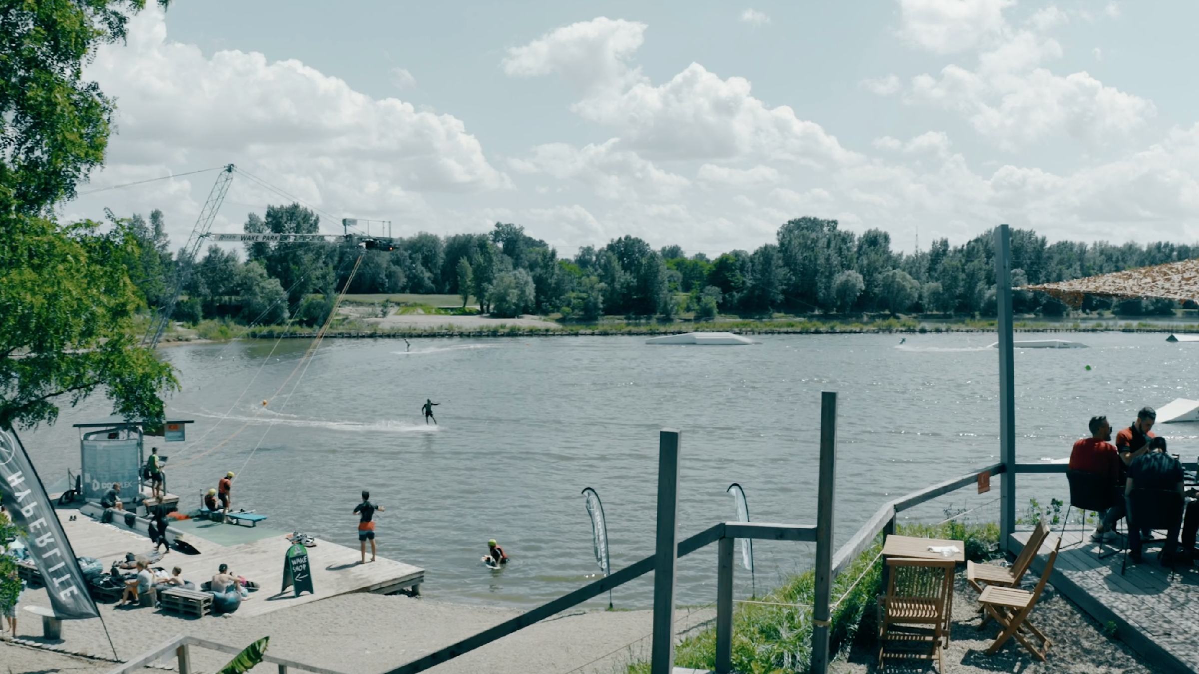 FOTO: V dupleškem Wakeparku velik športni dogodek za tekače in kolesarje