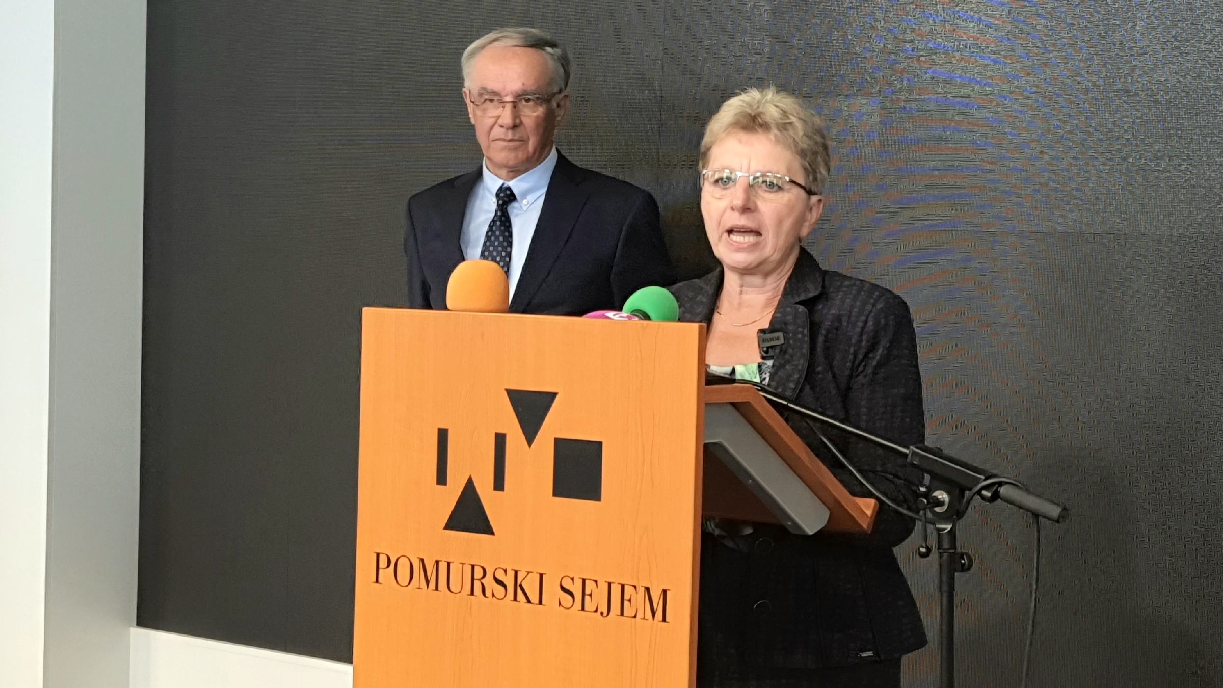 Ministrica Šinko: &#8220;V strateškem načrtu mora biti upoštevan tako velik proizvajalec kot mali kmet&#8221;