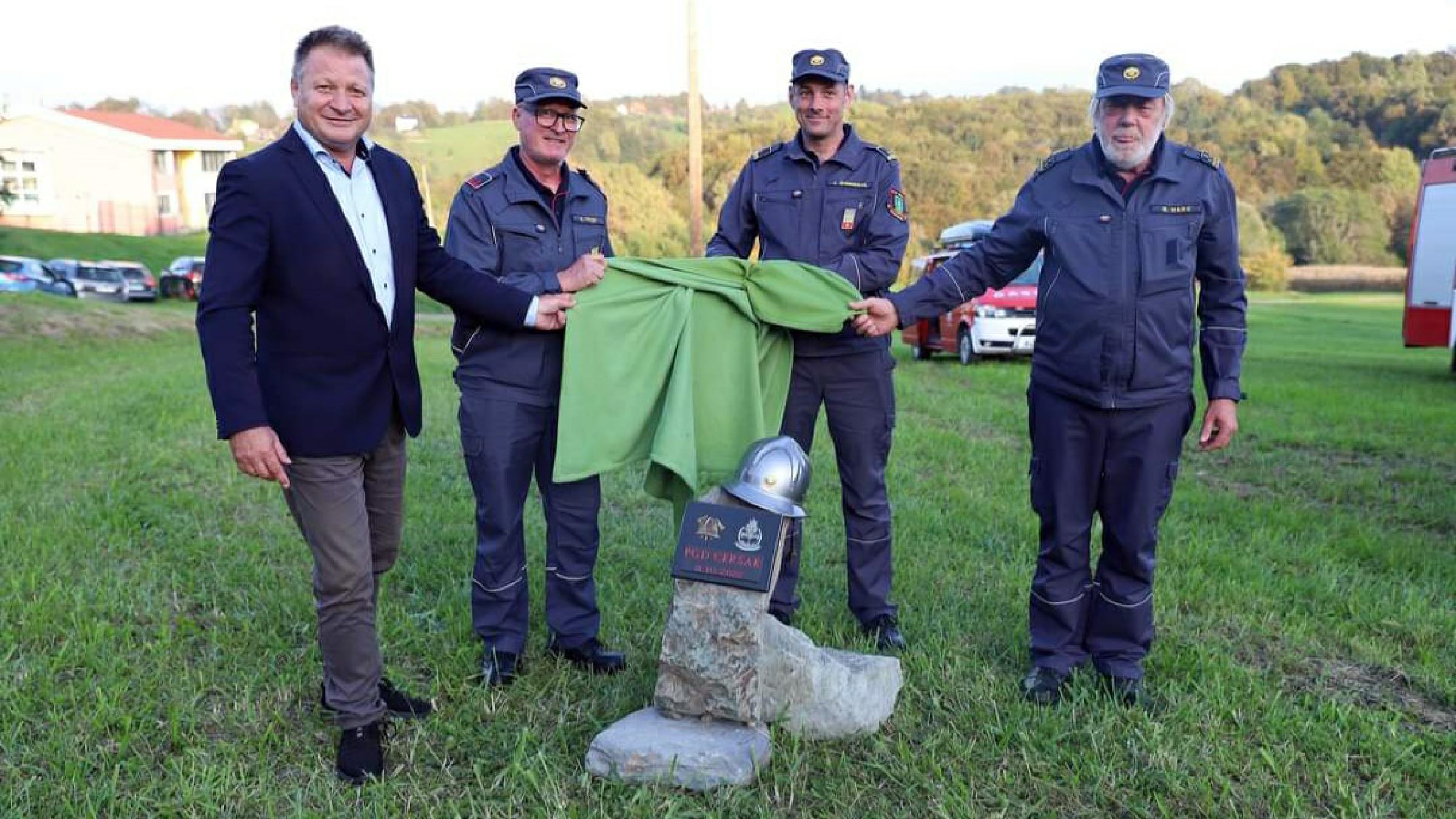 FOTO: Storjen pomemben korak za gradnjo novega gasilskega doma v Ceršaku