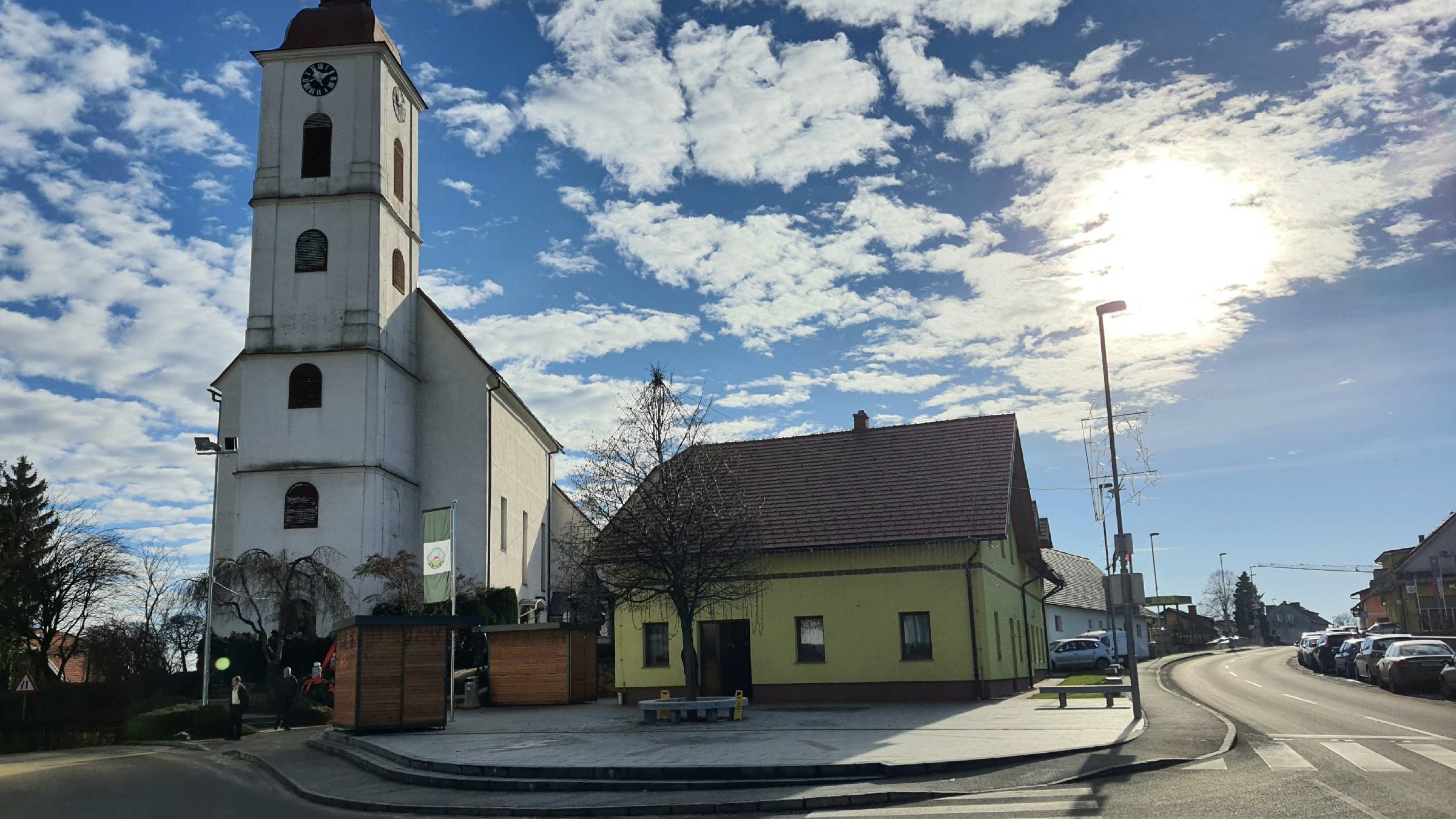 Na osrednjem trgu na Sveti Ani bodo po dveh letih znova silvestrovali