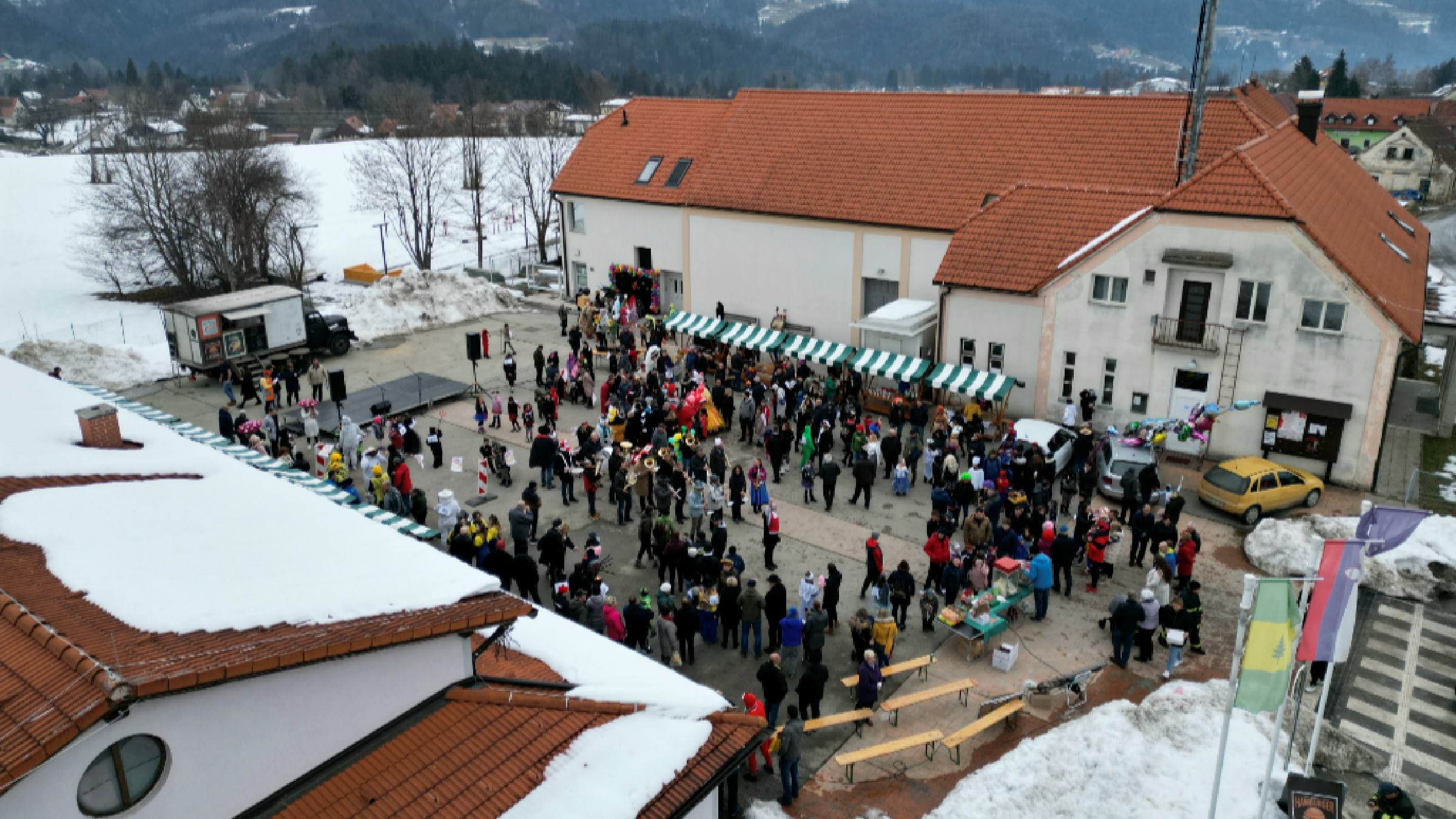 FOTO: Tudi Lovrenčani so si nadeli maske, najboljše so nagradili