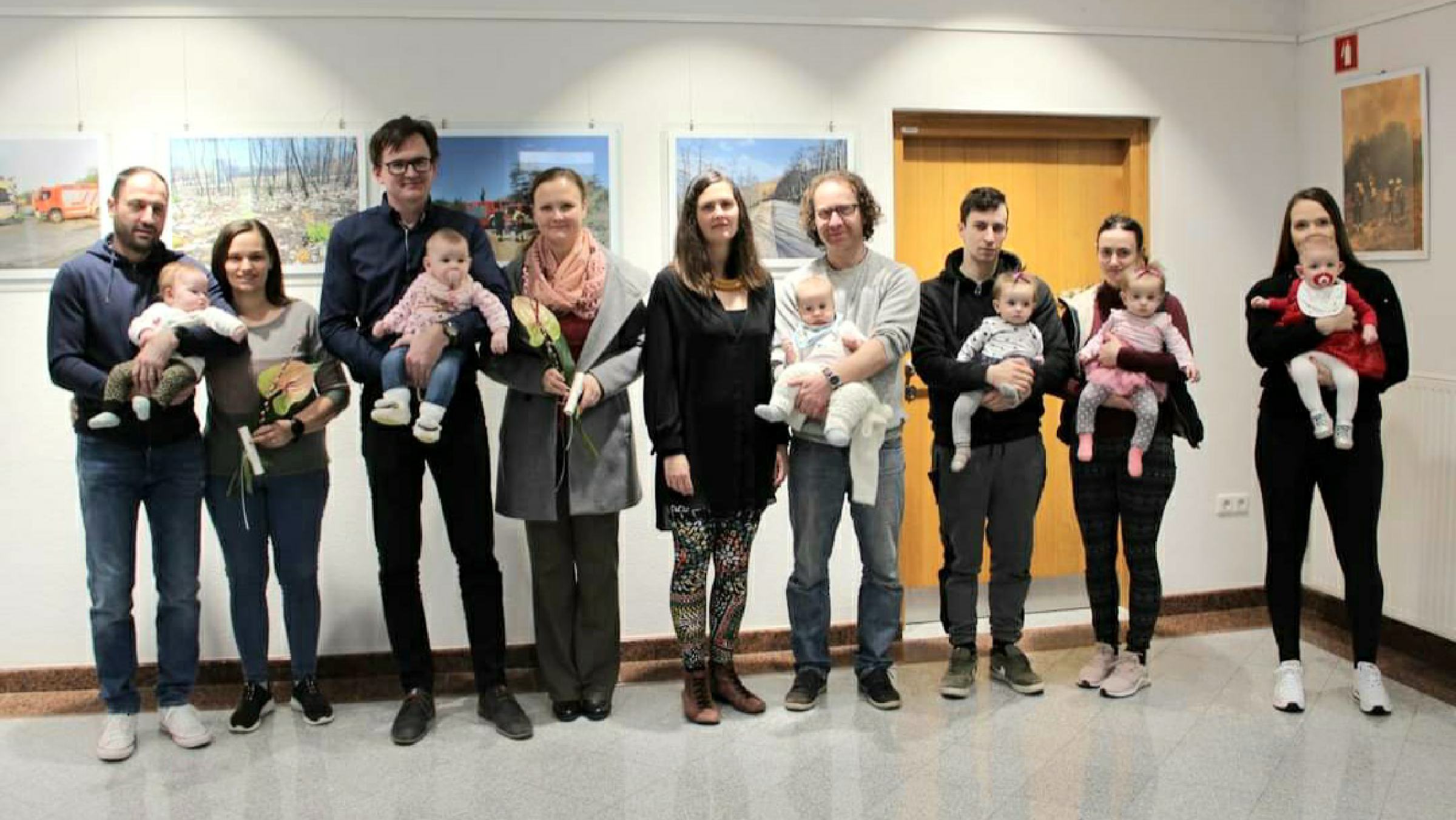 FOTO: Anovski župan sprejel novorojence, med njimi je bil tudi njegov šesti otrok