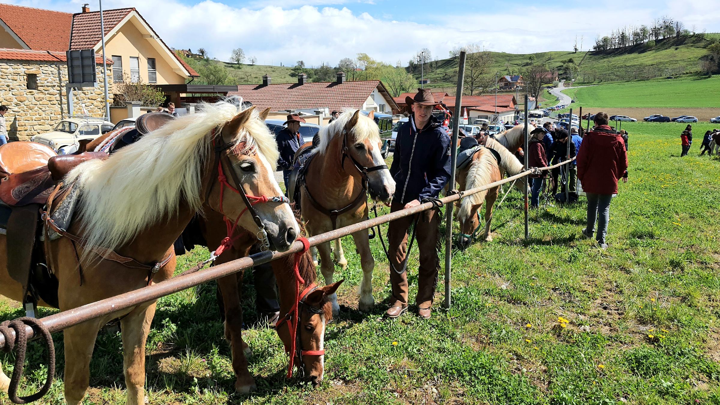 Jurjevi dnevi tudi letos prinašajo blagoslov konj, še je čas za potrditev udeležbe