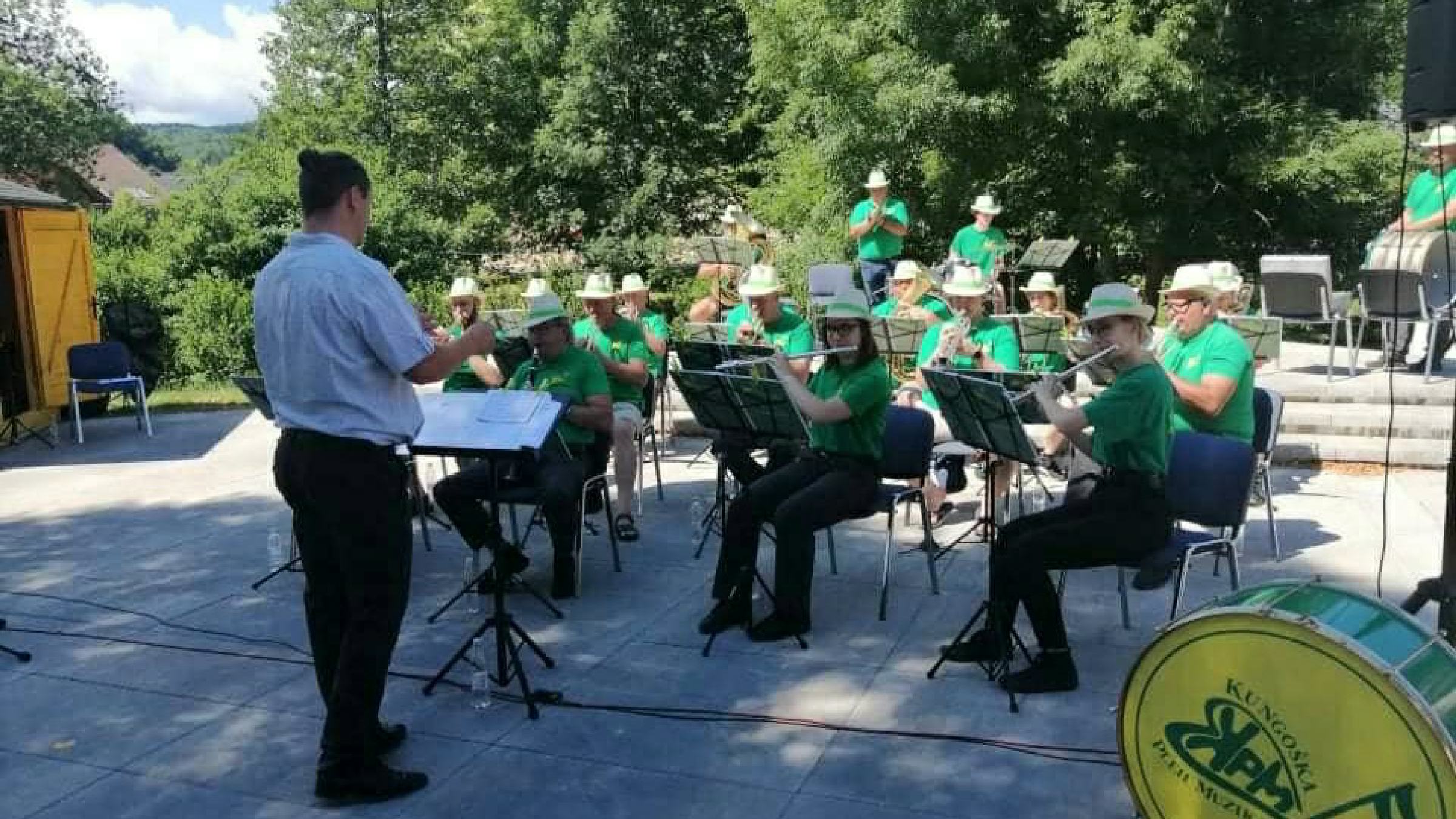 Kungoška Pleh Muzika pripravlja na vaškem trgu tradicionalni promenadni koncert