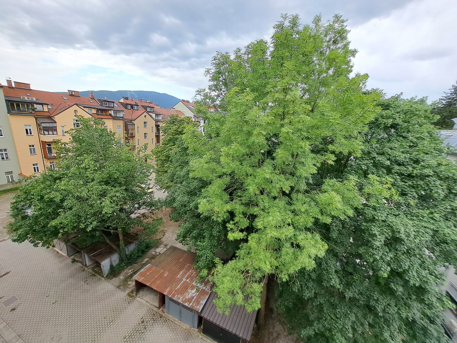 DNEVNA: Zaradi gradnje novega študentskega doma stanovalci v centru Maribora na nogah