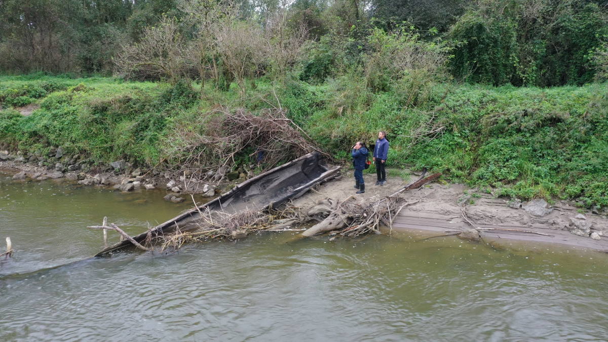 FOTO: Mura naplavila 11 metrski čoln iz bronaste in železne dobe