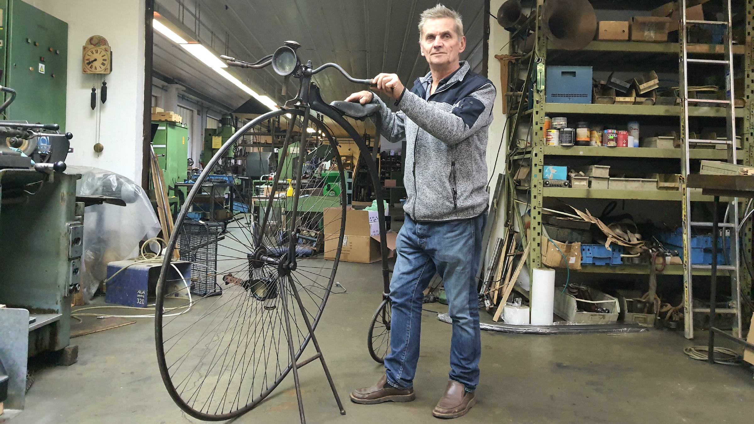 DNEVNA: Izdelal natančno repliko velocipeda, prvega je odkupil celo Ivan Kramberger