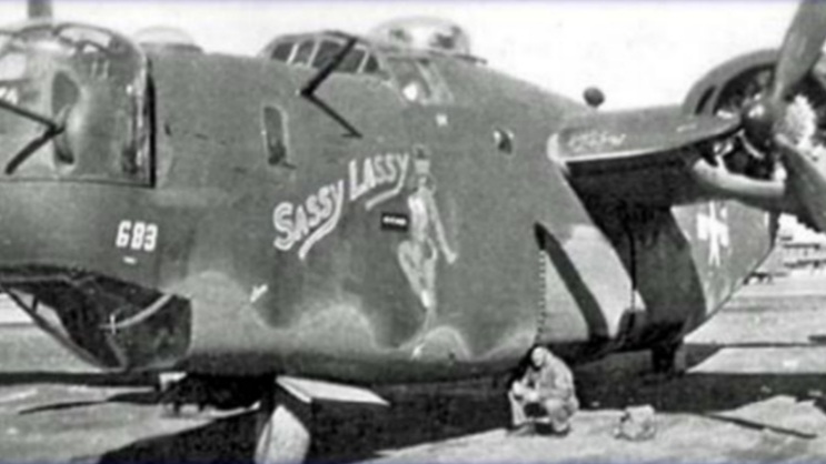 80 let od strmoglavljenja ameriškega bombnika v Cerkvenjaku: Spomin na tragično zgodbo in pogumne pilote