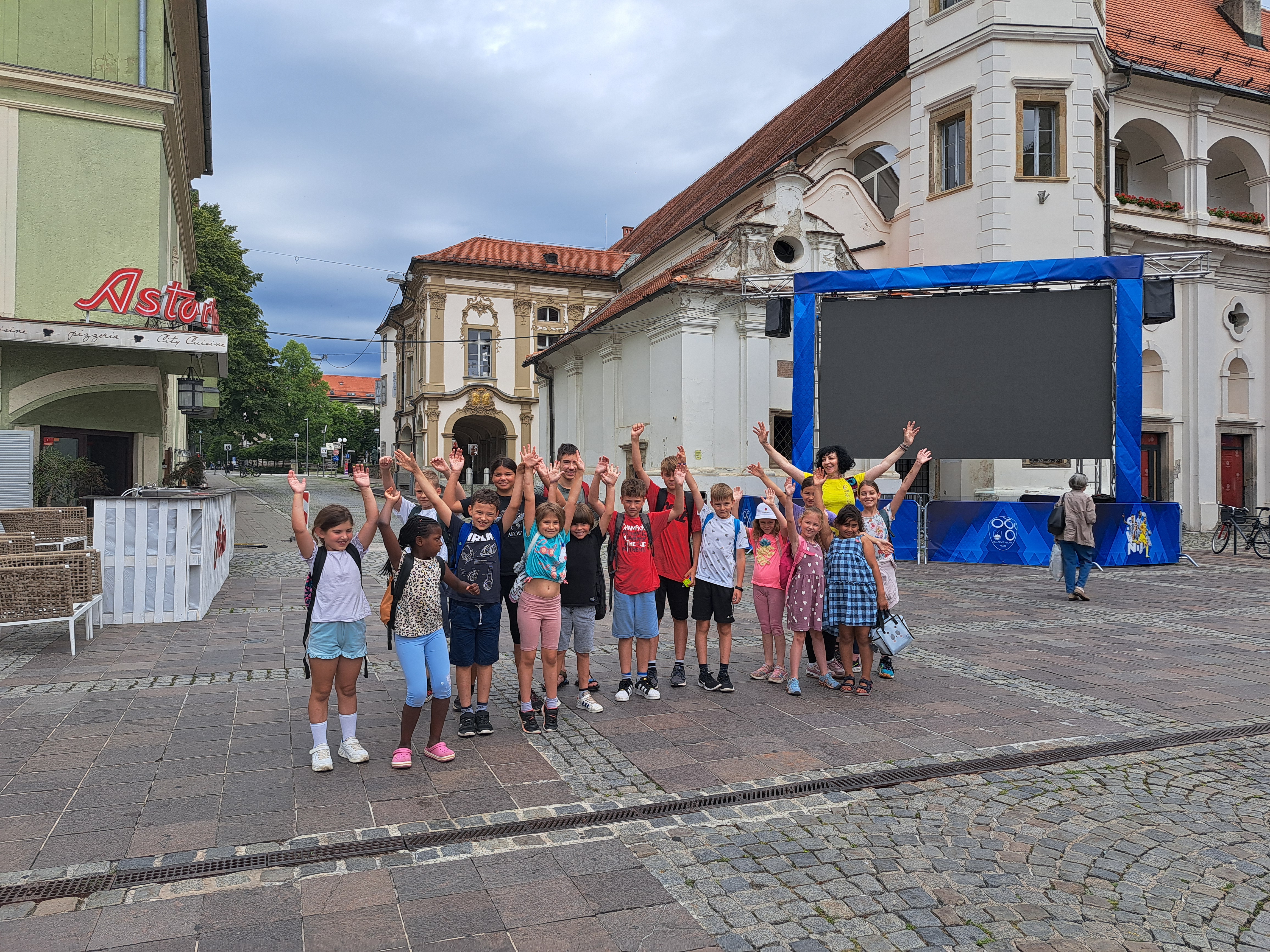 Pestro poletje za mladino v Mariboru: Začele so se Počitnice s prijatelji 2024