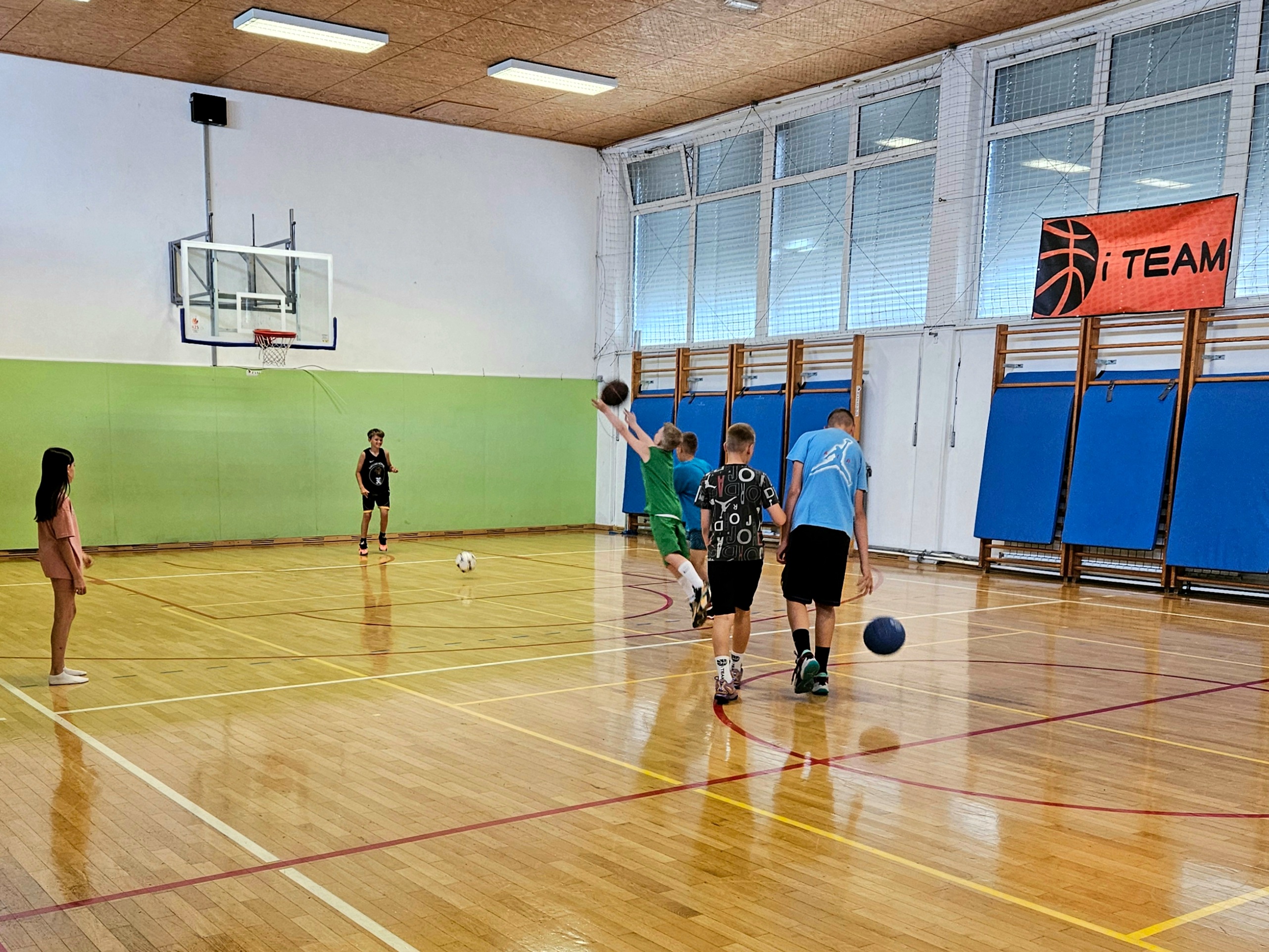 Aktivne počitnice v Šentilju: Brezplačna košarka, nogomet in odbojka na mivki