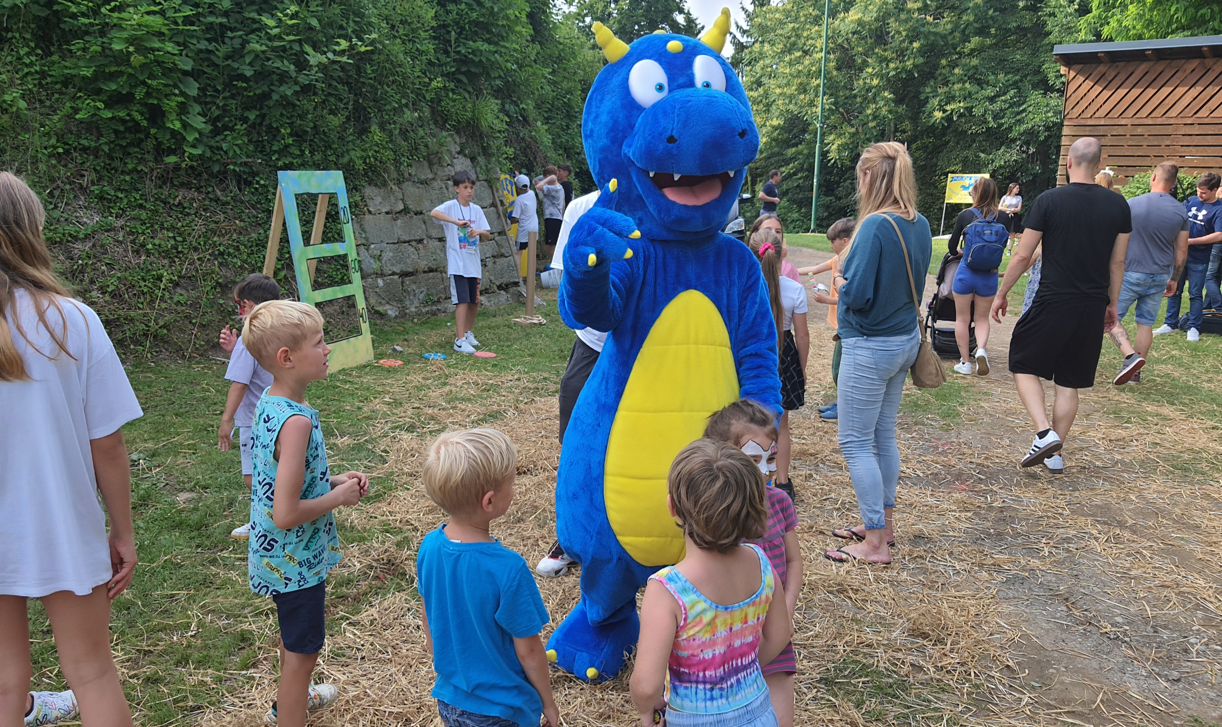 Ustvarjalnost pod grajskim obzidjem: V Duplek se vrača še boljši Vurko fest