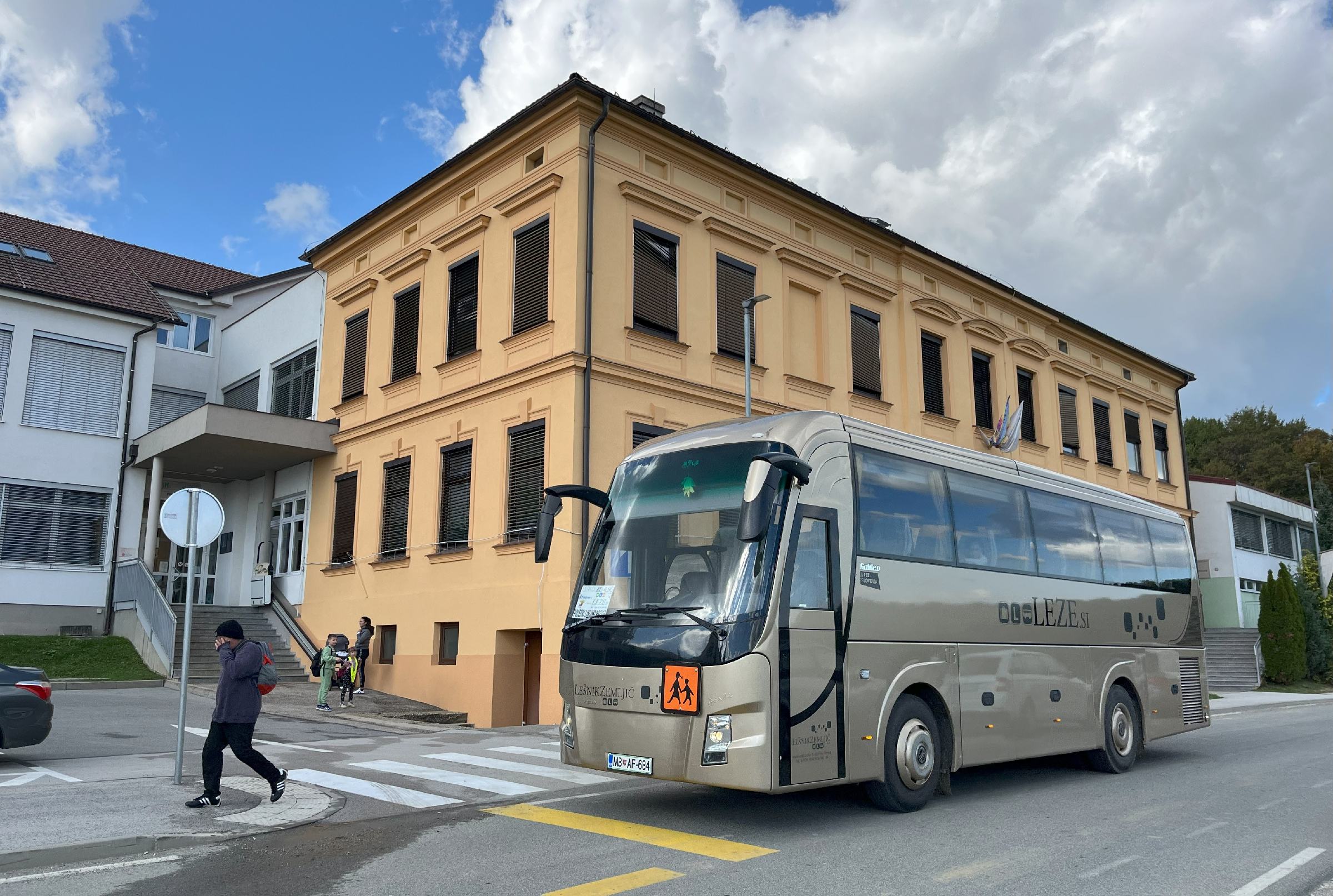 Prevozi šolarjev močno bremenijo občine: V Jurovskem Dolu so uspeli ta strošek znižati