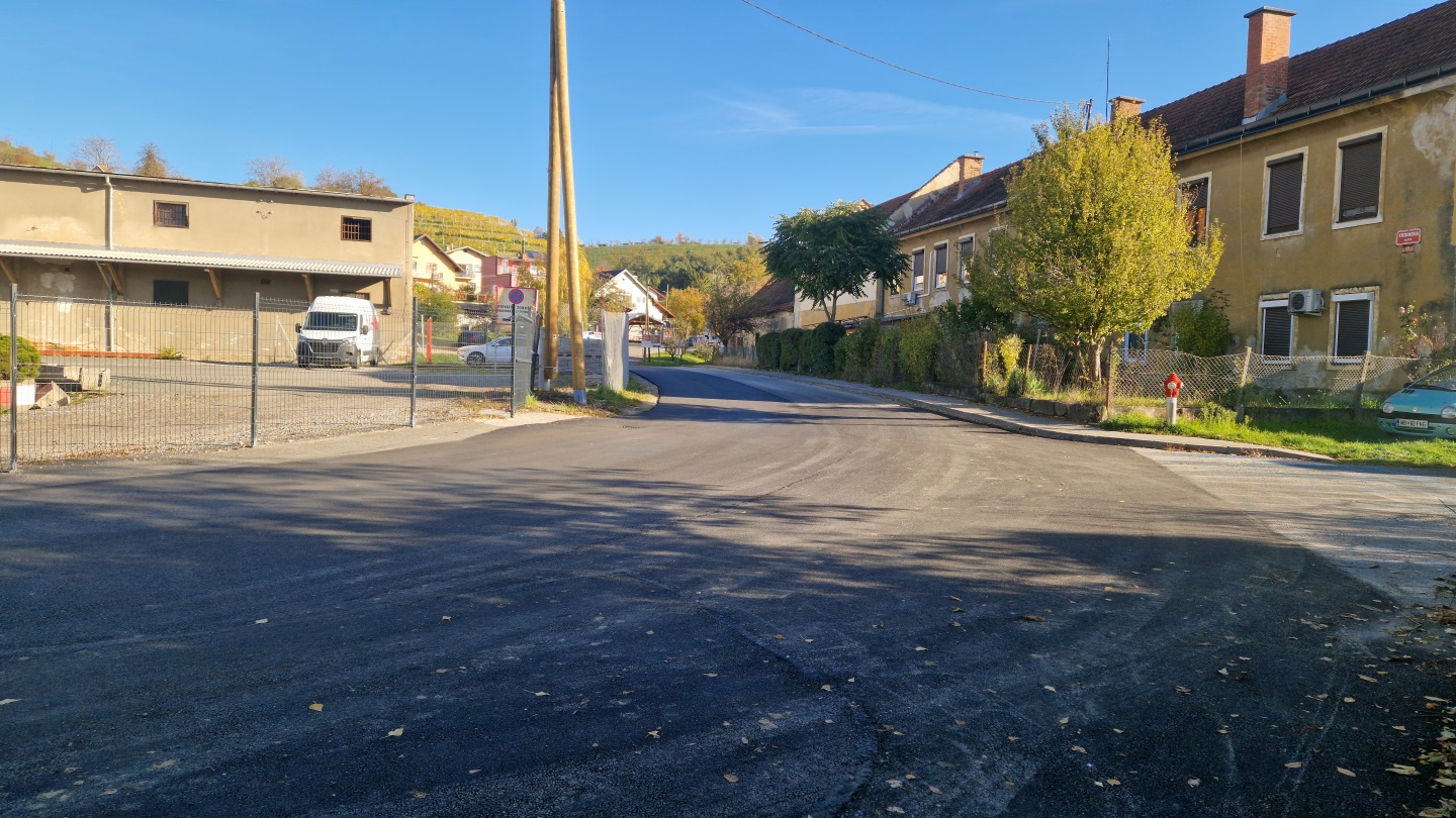 Delna ureditev cest v Melju, večja obnova šele prihodnje leto