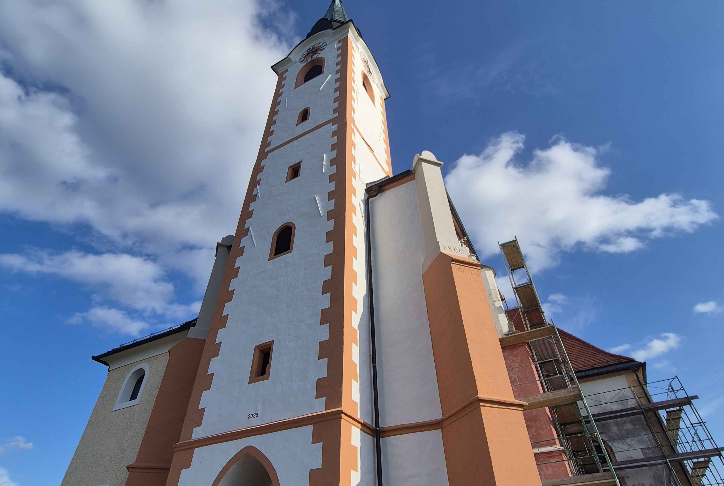 Sanacija gotske lepotice v Malečniku: Zvonik že obnovljen, ostala zahtevna dela še v teku