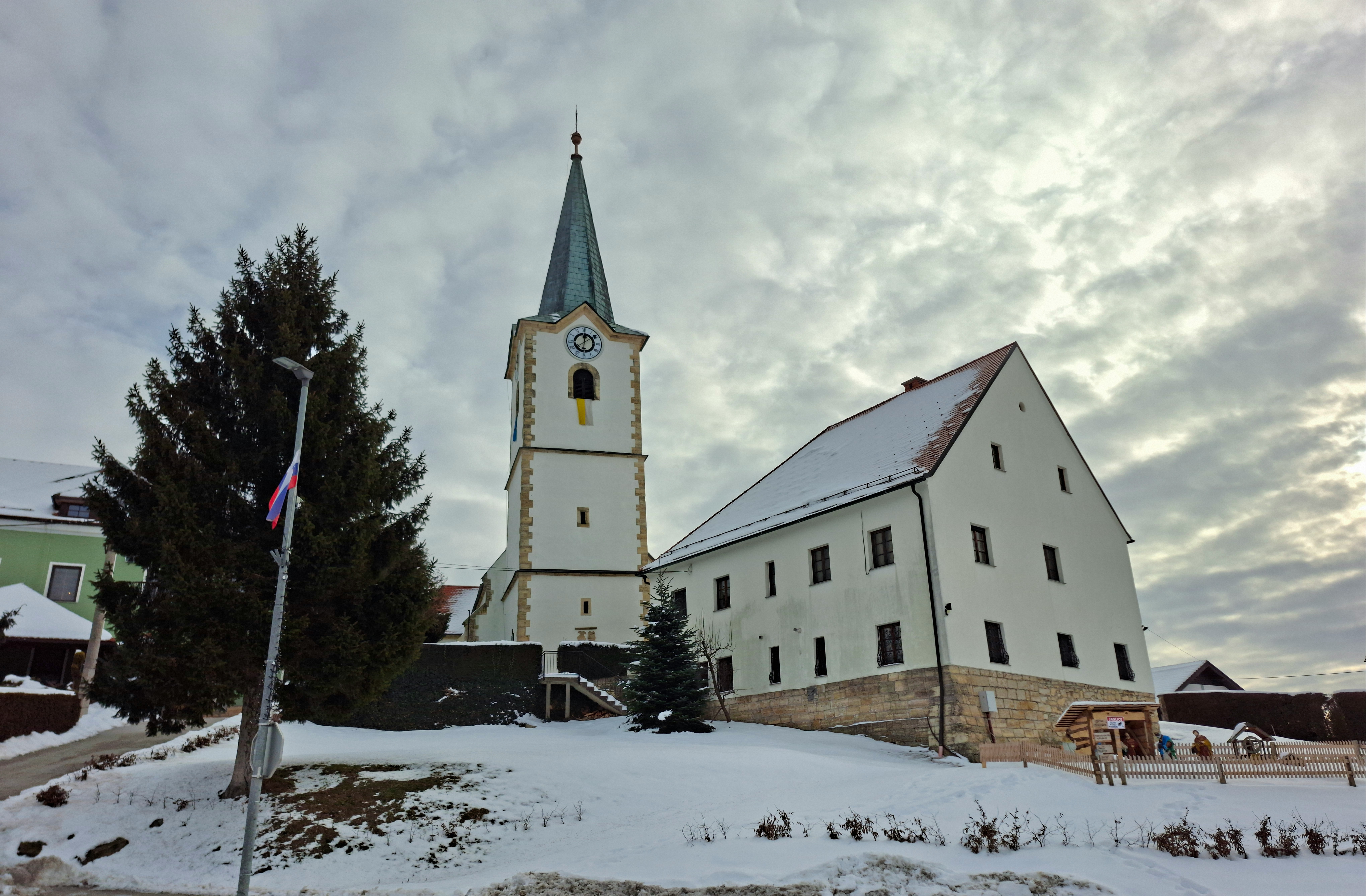 Cerkvenjak ob godu sv. Antona: Nočni pohod, praznična maša in blagoslov sončne elektrarne
