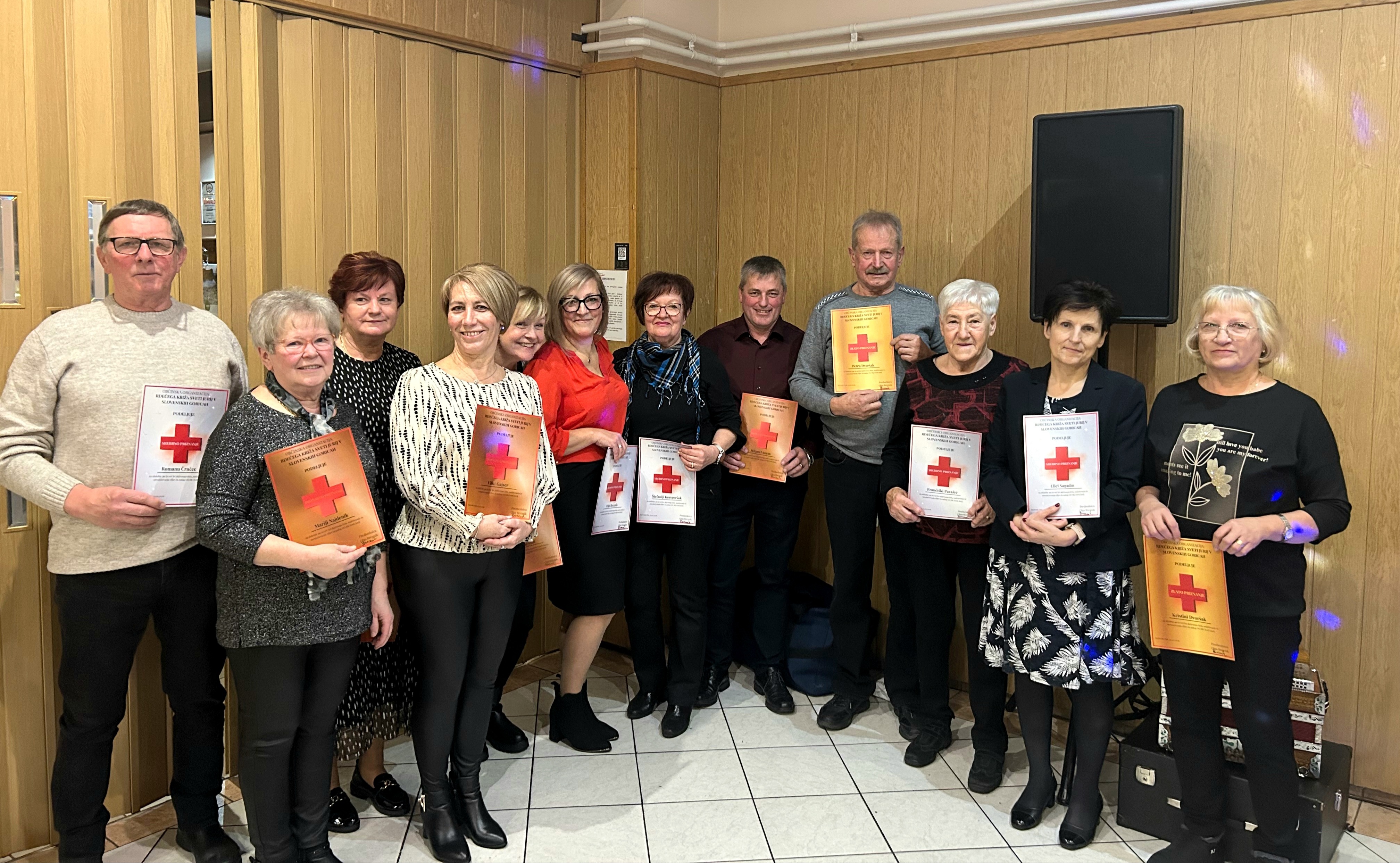 V jurovski občini že četrti defibrilator, za prostovoljci Rdečega križa pa delovno leto