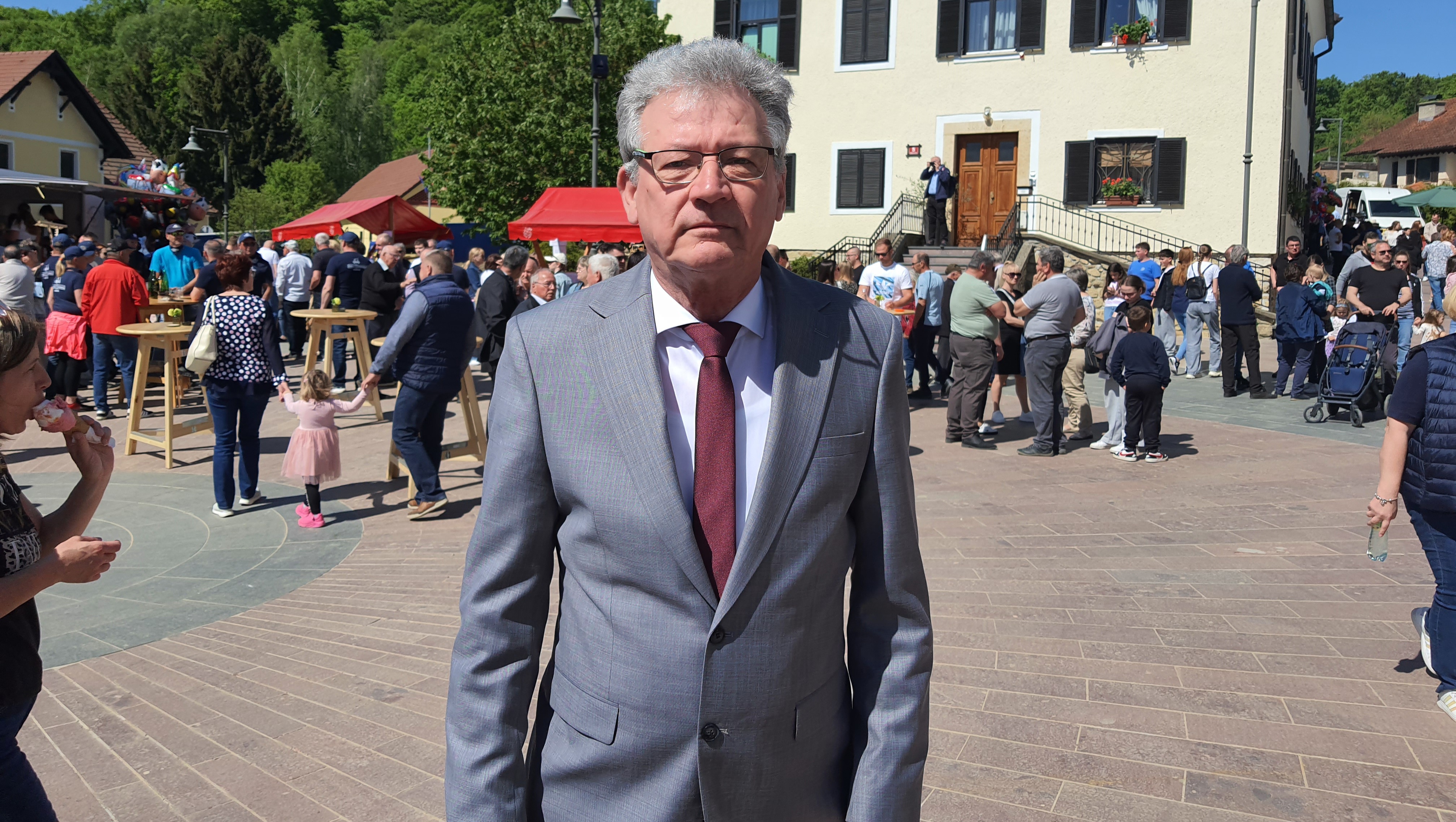 Majhna občina, velik preboj: Zakaj se ljudje selijo v Jurovski Dol?